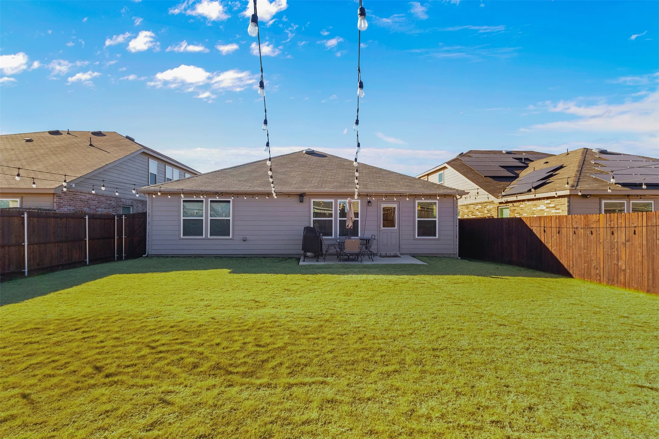 Single Family Residence For Sale in Denton County , 2117 Winding Creek Way, Denton, Texas 76208, 3 Bedroom, 2 Bathroom, 2 Garage spaces, 1,624 Sqft, built in 2023, mls#21374462, Real Estate Agent in Denton, Homes For Sale in Denton county, Homes For Sale in Denton, Realtor in Denton Texas, Real Estate Brokerage Independent Realty Texas, Luminita Cordes Realtor