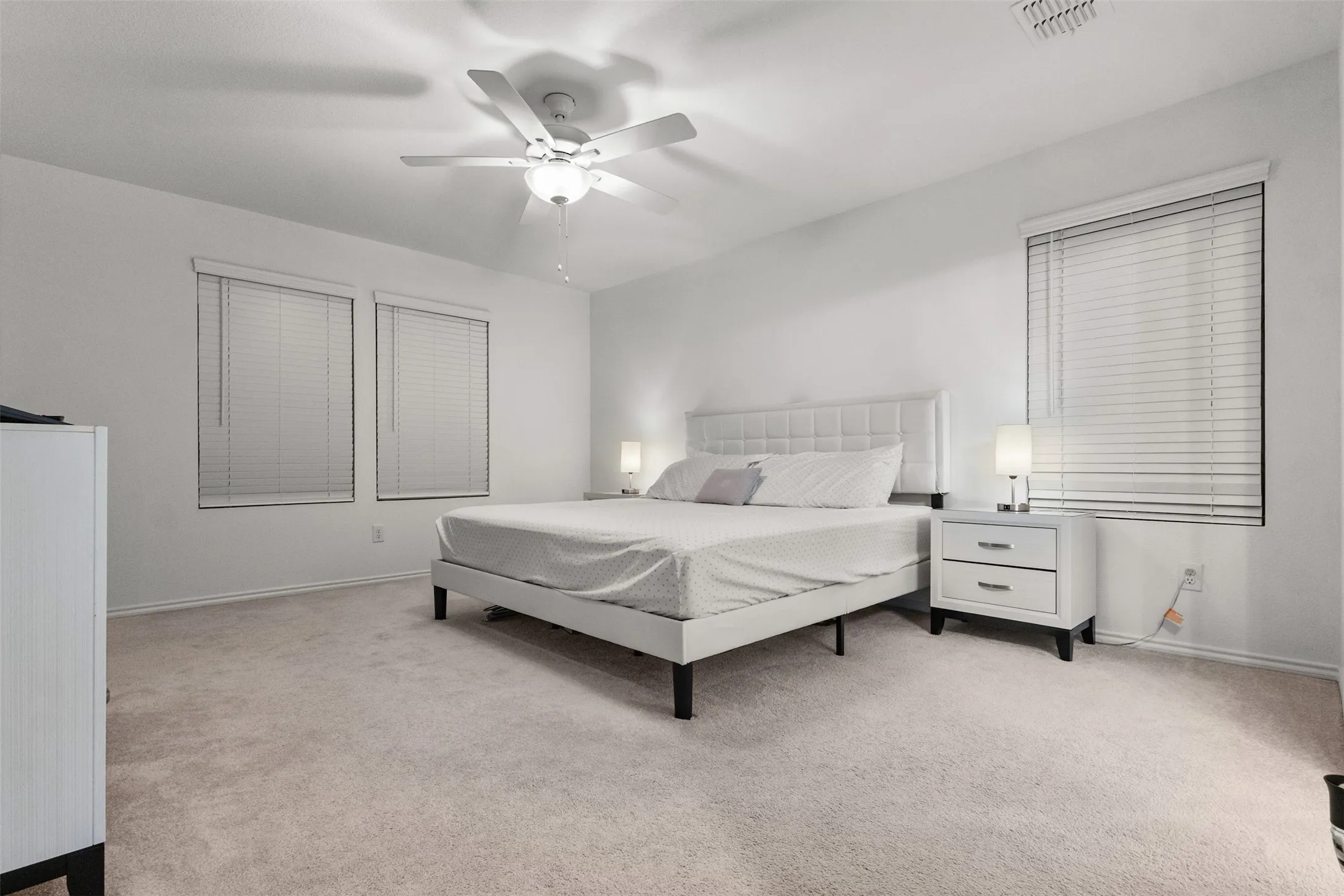 Single Family Residence For Sale in Denton County , 2117 Winding Creek Way, Denton, Texas 76208, 3 Bedroom, 2 Bathroom, 2 Garage spaces, 1,624 Sqft, built in 2023, mls#21374462, Real Estate Agent in Denton, Homes For Sale in Denton county, Homes For Sale in Denton, Realtor in Denton Texas, Real Estate Brokerage Independent Realty Texas, Luminita Cordes Realtor