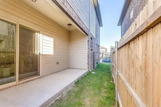 Single Family Residence For Sale in Tarrant County , 6717 Windlord Drive, Fort Worth, Texas 76179, 3 Bedroom, 3 Bathroom, 2 Garage spaces, 2,003 Sqft, built in 2020, mls#21373837, Real Estate Agent in Fort Worth, Homes For Sale in Tarrant county, Homes For Sale in Fort Worth, Realtor in Fort Worth Texas, Real Estate Brokerage Independent Realty Texas, Luminita Cordes Realtor