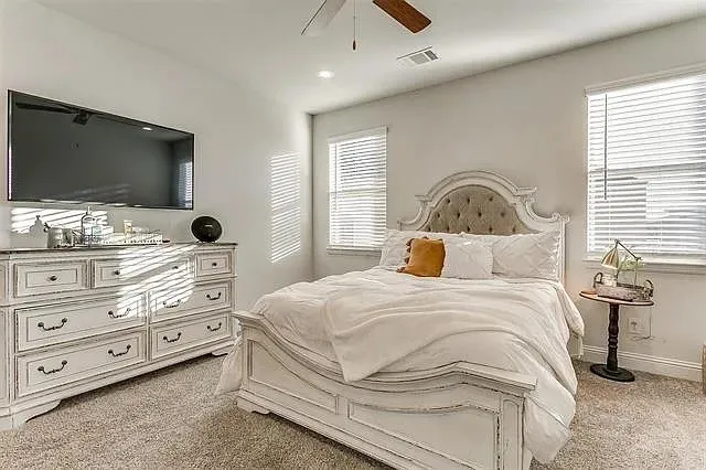 Single Family Residence For Sale in Tarrant County , 6717 Windlord Drive, Fort Worth, Texas 76179, 3 Bedroom, 3 Bathroom, 2 Garage spaces, 2,003 Sqft, built in 2020, mls#21373837, Real Estate Agent in Fort Worth, Homes For Sale in Tarrant county, Homes For Sale in Fort Worth, Realtor in Fort Worth Texas, Real Estate Brokerage Independent Realty Texas, Luminita Cordes Realtor