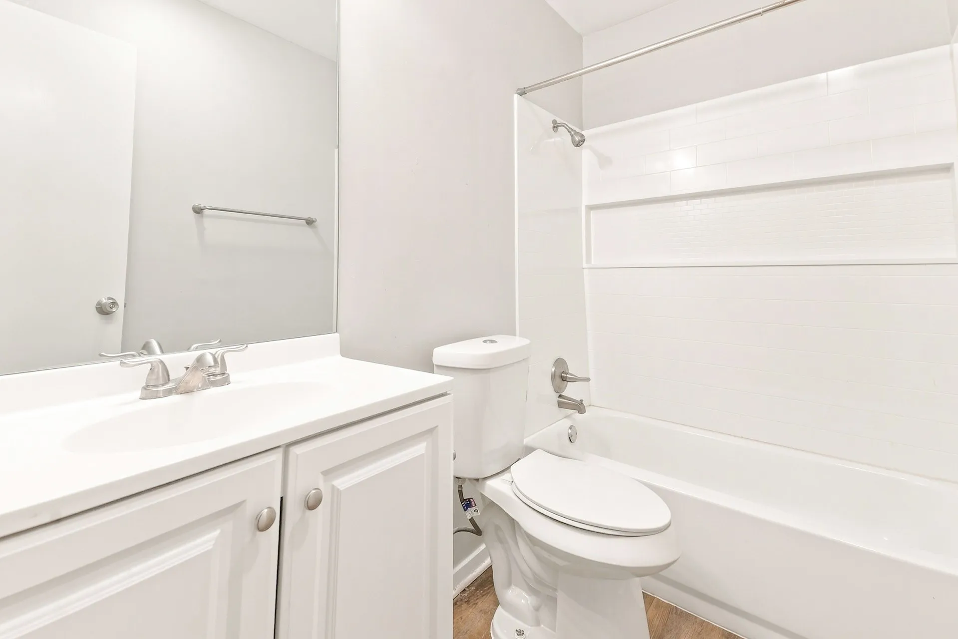 Single Family Residence For Rent in Dallas County , 3041 Ripplewood Drive, Garland, Texas 75044, 3 Bedroom, 2 Bathroom, Garage spaces, 1,412 Sqft, built in 1972, mls#21374468, Real Estate Agent in Garland, Homes For Rent in Dallas county, Homes For Rent in Garland, Realtor in Garland Texas, Real Estate Brokerage Independent Realty Texas, Luminita Cordes Realtor
