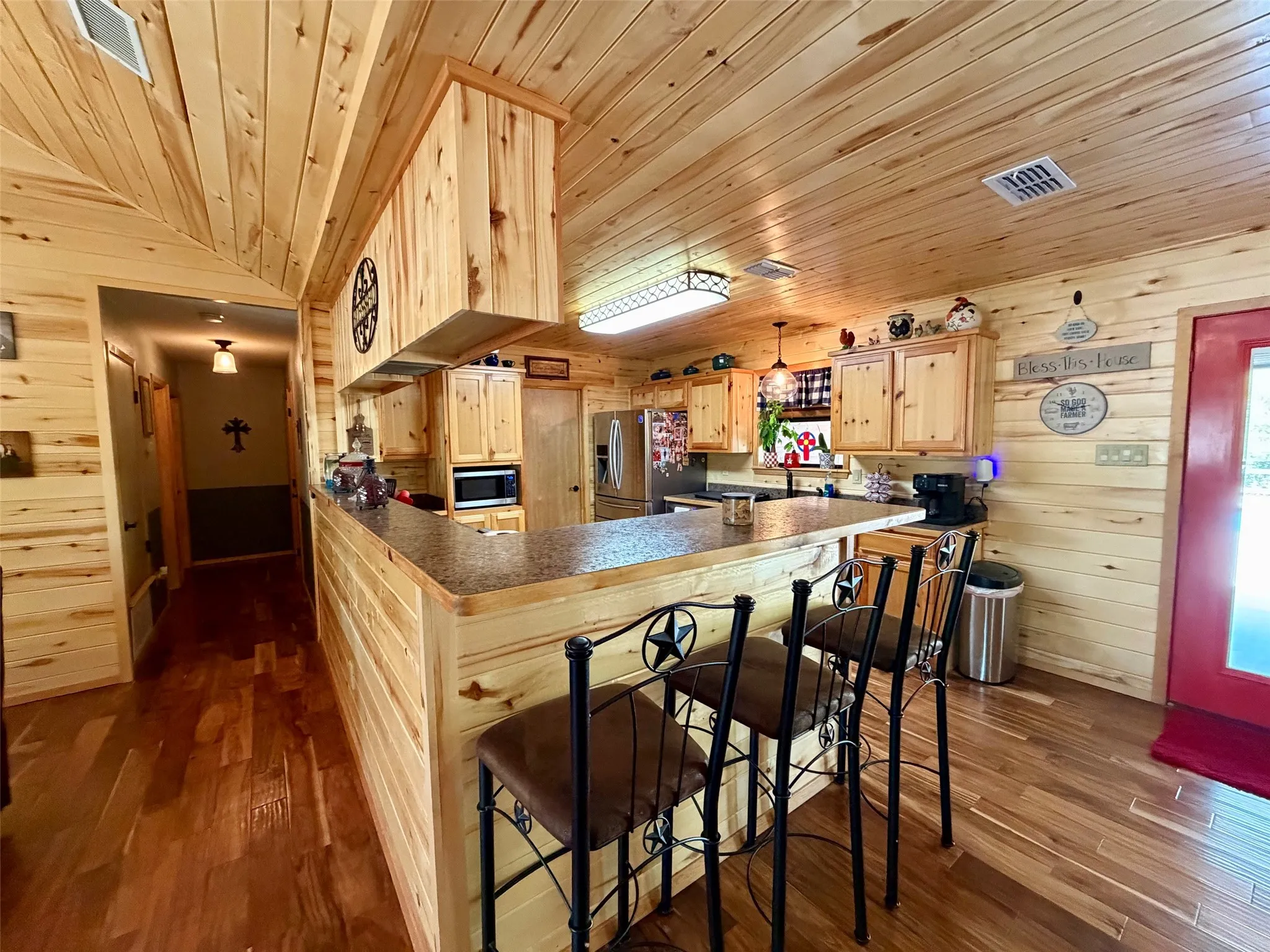 Mobile Home For Sale in Wood County , 3341 Fm 778, Mineola, Texas 75773, 3 Bedroom, 2 Bathroom, 1 Garage spaces, 1,708 Sqft, built in 2014, mls#21374472, Real Estate Agent in Mineola, Homes For Sale in Wood county, Homes For Sale in Mineola, Realtor in Mineola Texas, Real Estate Brokerage Independent Realty Texas, Luminita Cordes Realtor