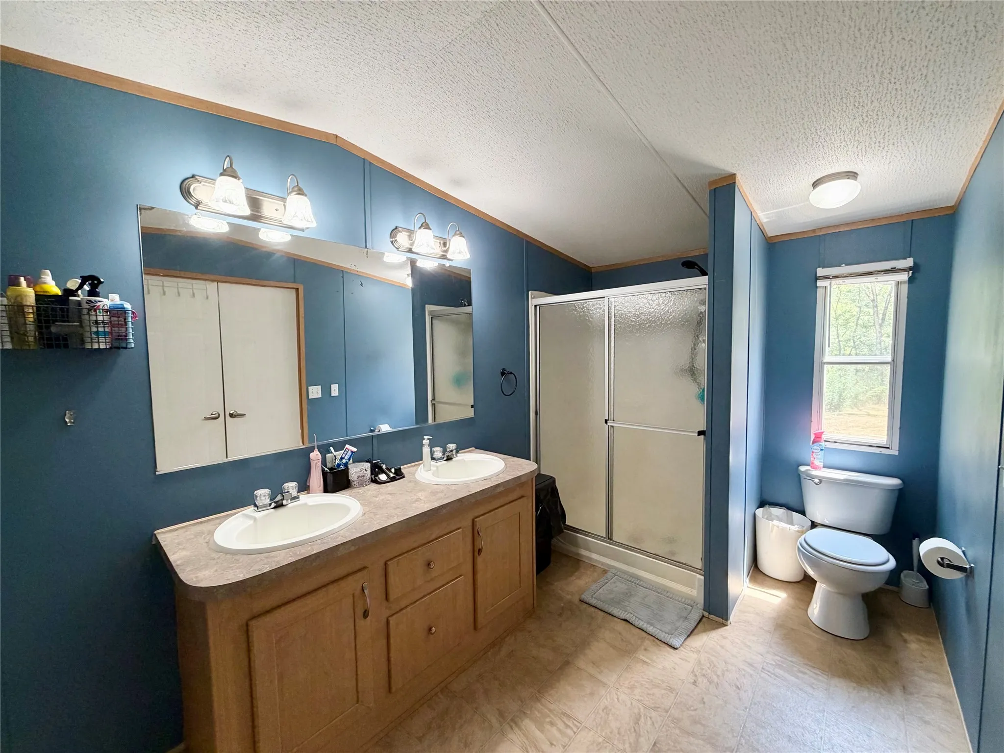 Mobile Home For Sale in Wood County , 3341 Fm 778, Mineola, Texas 75773, 3 Bedroom, 2 Bathroom, 1 Garage spaces, 1,708 Sqft, built in 2014, mls#21374472, Real Estate Agent in Mineola, Homes For Sale in Wood county, Homes For Sale in Mineola, Realtor in Mineola Texas, Real Estate Brokerage Independent Realty Texas, Luminita Cordes Realtor