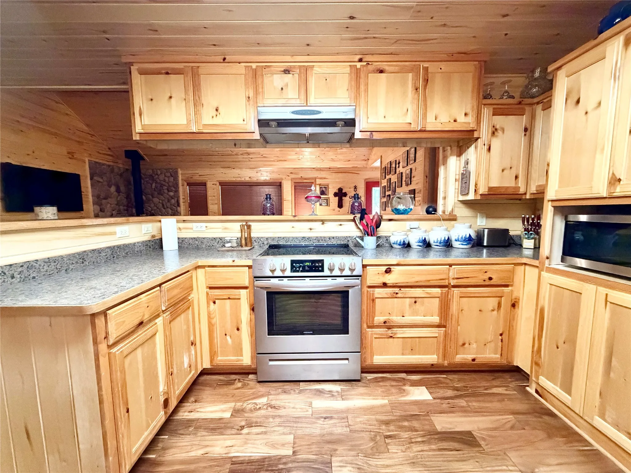 Mobile Home For Sale in Wood County , 3341 Fm 778, Mineola, Texas 75773, 3 Bedroom, 2 Bathroom, 1 Garage spaces, 1,708 Sqft, built in 2014, mls#21374472, Real Estate Agent in Mineola, Homes For Sale in Wood county, Homes For Sale in Mineola, Realtor in Mineola Texas, Real Estate Brokerage Independent Realty Texas, Luminita Cordes Realtor