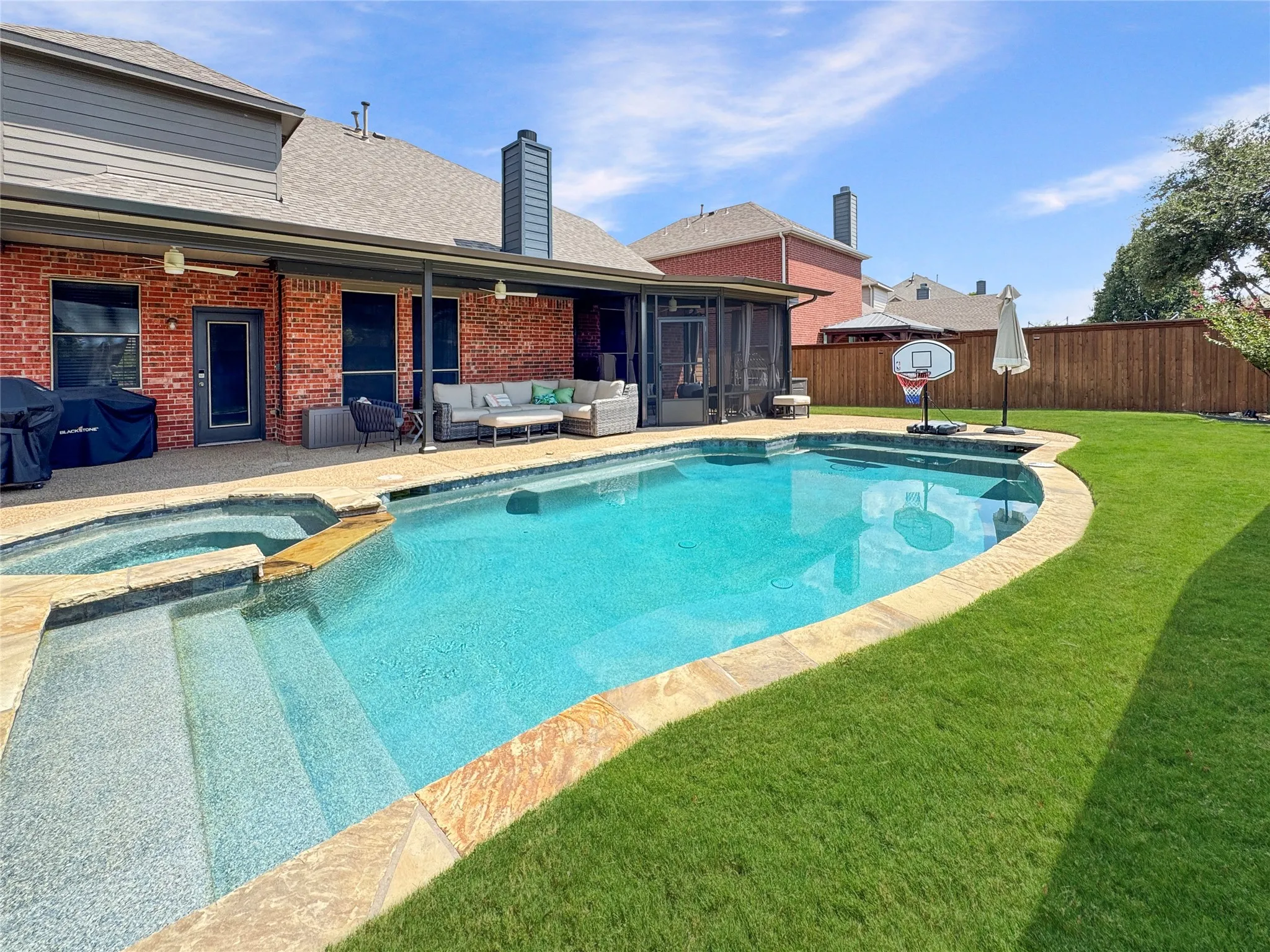 Single Family Residence For Sale in Collin County , 1413 Clearwater Drive, Mc Kinney, Texas 75071, 4 Bedroom, 4 Bathroom, 2 Garage spaces, 2,753 Sqft, built in 2007, mls#21374185, Real Estate Agent in Mc Kinney, Homes For Sale in Collin county, Homes For Sale in Mc Kinney, Realtor in Mc Kinney Texas, Real Estate Brokerage Independent Realty Texas, Luminita Cordes Realtor