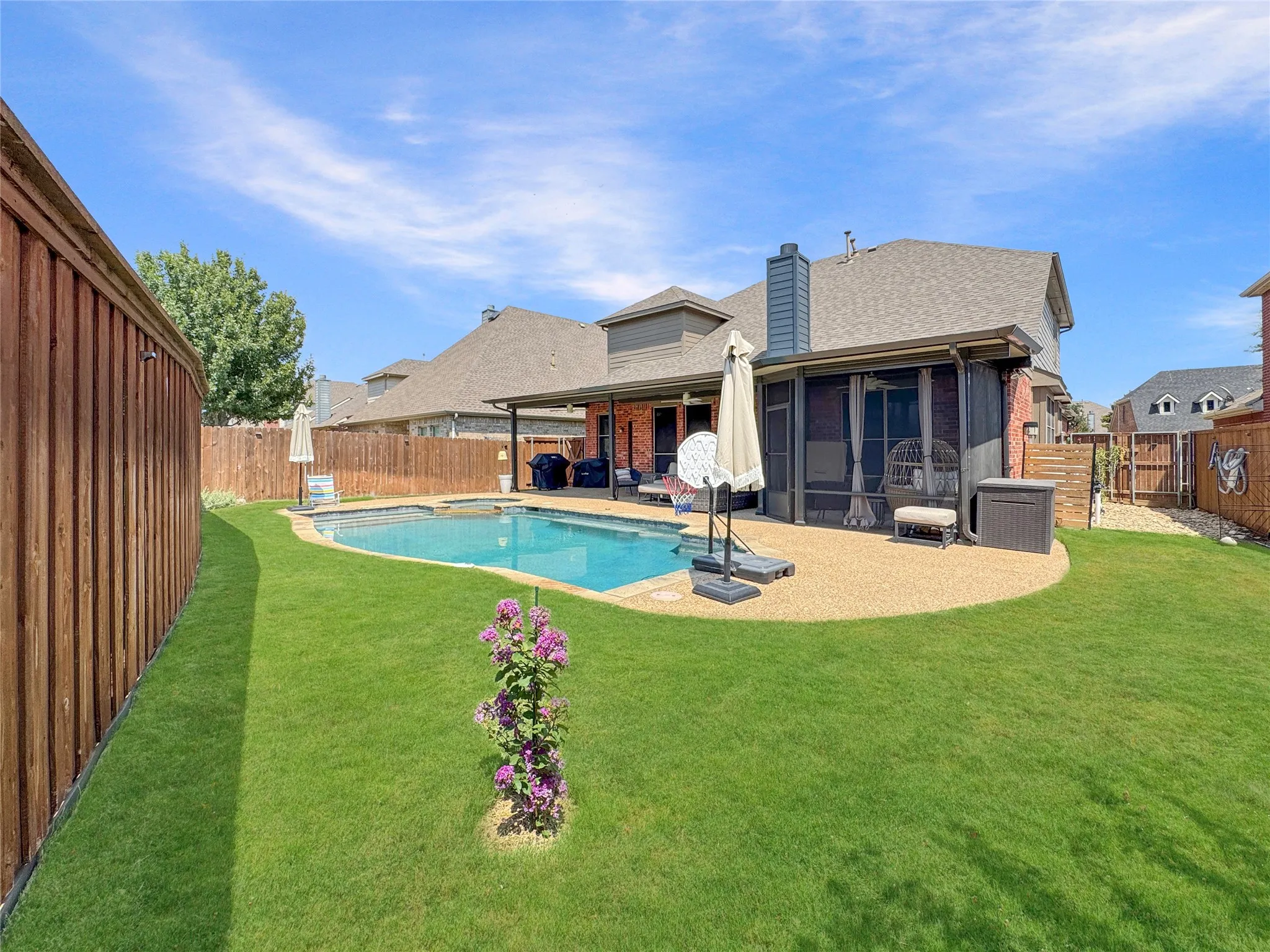 Single Family Residence For Sale in Collin County , 1413 Clearwater Drive, Mc Kinney, Texas 75071, 4 Bedroom, 4 Bathroom, 2 Garage spaces, 2,753 Sqft, built in 2007, mls#21374185, Real Estate Agent in Mc Kinney, Homes For Sale in Collin county, Homes For Sale in Mc Kinney, Realtor in Mc Kinney Texas, Real Estate Brokerage Independent Realty Texas, Luminita Cordes Realtor