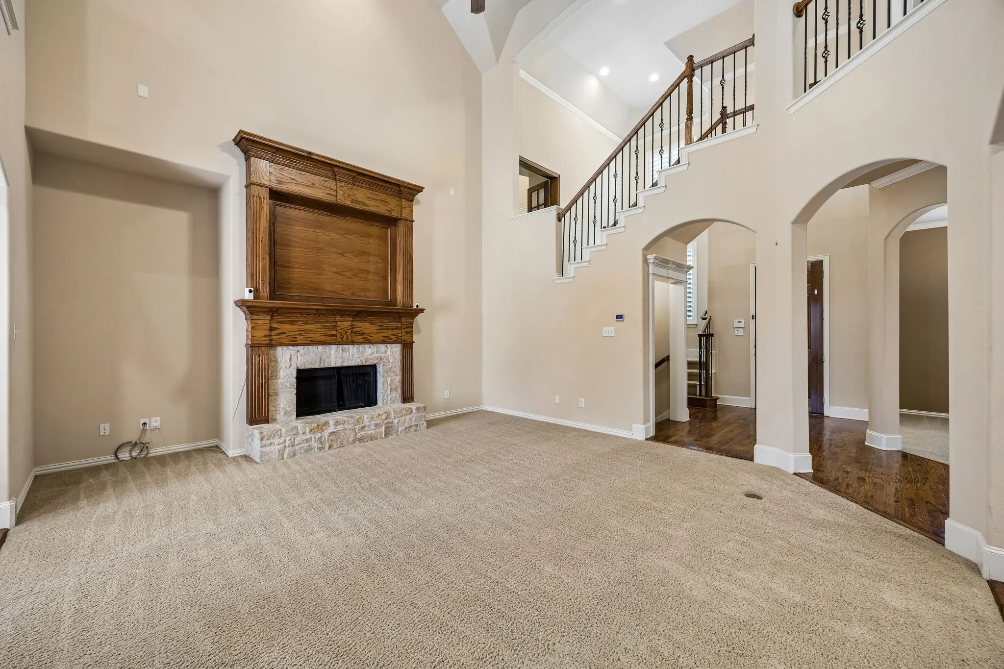 Single Family Residence For Sale in Denton County , 1400 Prairie Drive, Carrollton, Texas 75007, 4 Bedroom, 4 Bathroom, 3 Garage spaces, 4,218 Sqft, built in 2007, mls#21374397, Real Estate Agent in Carrollton, Homes For Sale in Denton county, Homes For Sale in Carrollton, Realtor in Carrollton Texas, Real Estate Brokerage Independent Realty Texas, Luminita Cordes Realtor