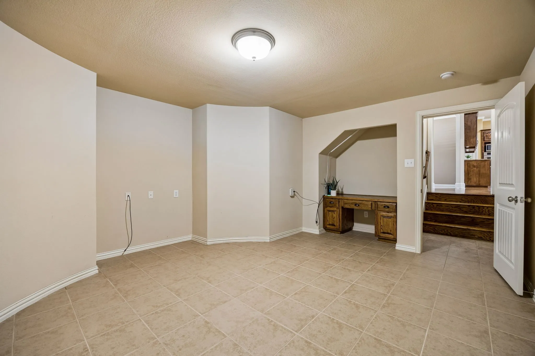 Single Family Residence For Sale in Denton County , 1400 Prairie Drive, Carrollton, Texas 75007, 4 Bedroom, 4 Bathroom, 3 Garage spaces, 4,218 Sqft, built in 2007, mls#21374397, Real Estate Agent in Carrollton, Homes For Sale in Denton county, Homes For Sale in Carrollton, Realtor in Carrollton Texas, Real Estate Brokerage Independent Realty Texas, Luminita Cordes Realtor