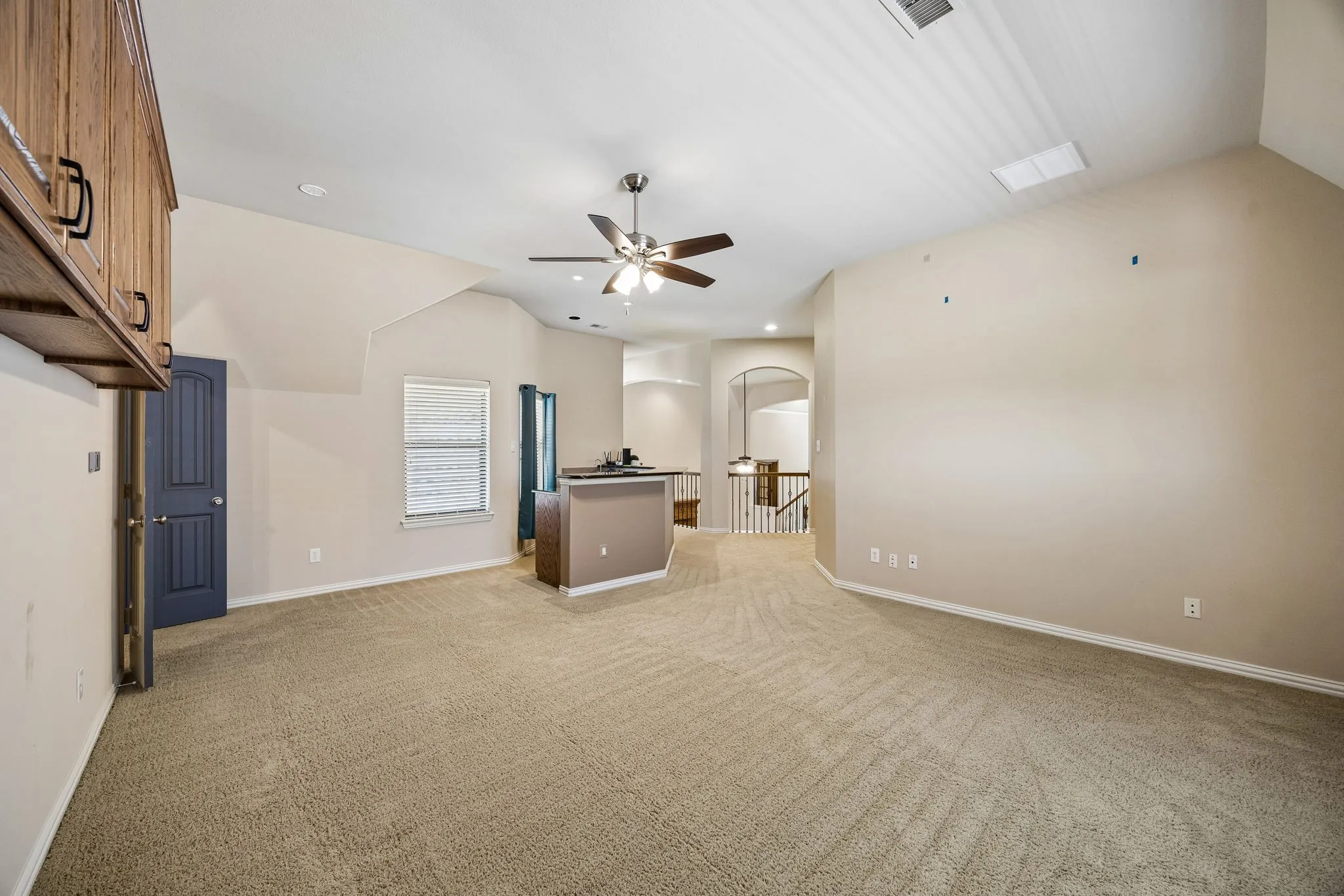Single Family Residence For Sale in Denton County , 1400 Prairie Drive, Carrollton, Texas 75007, 4 Bedroom, 4 Bathroom, 3 Garage spaces, 4,218 Sqft, built in 2007, mls#21374397, Real Estate Agent in Carrollton, Homes For Sale in Denton county, Homes For Sale in Carrollton, Realtor in Carrollton Texas, Real Estate Brokerage Independent Realty Texas, Luminita Cordes Realtor