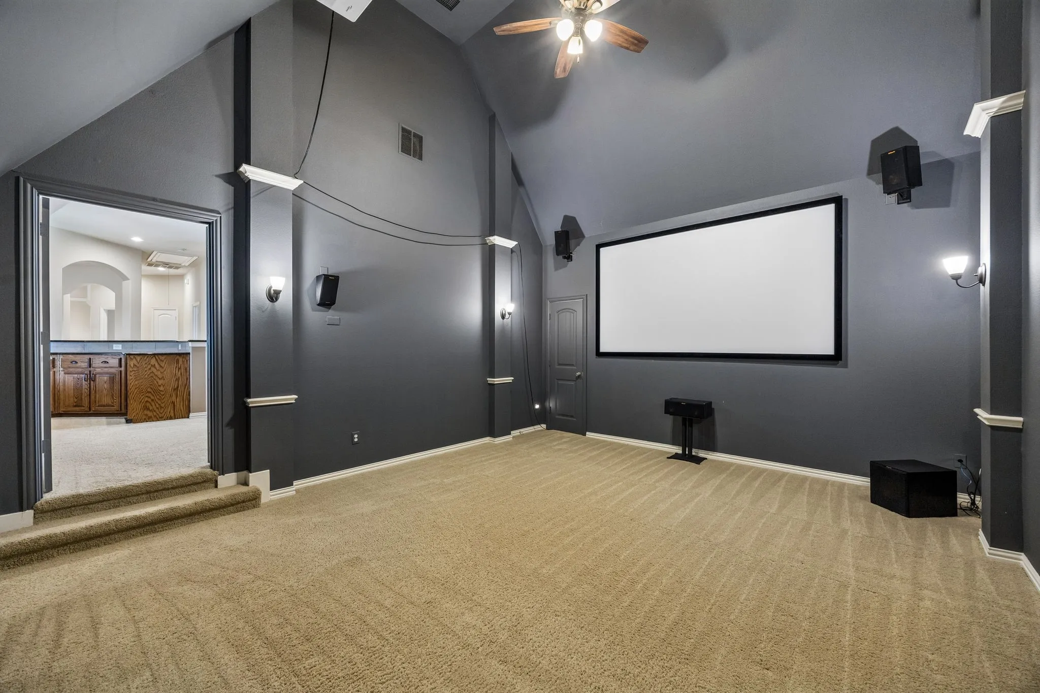 Single Family Residence For Sale in Denton County , 1400 Prairie Drive, Carrollton, Texas 75007, 4 Bedroom, 4 Bathroom, 3 Garage spaces, 4,218 Sqft, built in 2007, mls#21374397, Real Estate Agent in Carrollton, Homes For Sale in Denton county, Homes For Sale in Carrollton, Realtor in Carrollton Texas, Real Estate Brokerage Independent Realty Texas, Luminita Cordes Realtor