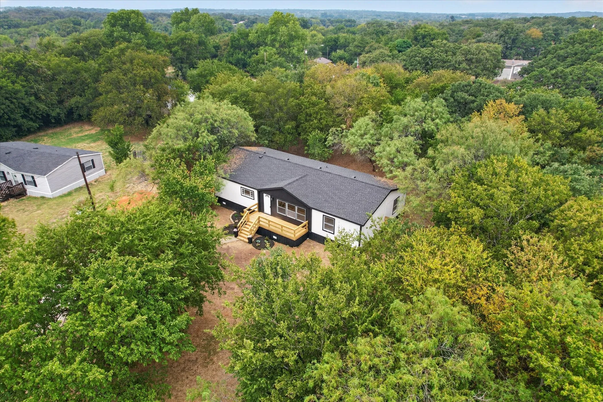 Mobile Home For Sale in Johnson County , 3713 Shady Lane, Joshua, Texas 76058, 3 Bedroom, 2 Bathroom, Garage spaces, 1,800 Sqft, built in 2006, mls#21372681, Real Estate Agent in Joshua, Homes For Sale in Johnson county, Homes For Sale in Joshua, Realtor in Joshua Texas, Real Estate Brokerage Independent Realty Texas, Luminita Cordes Realtor