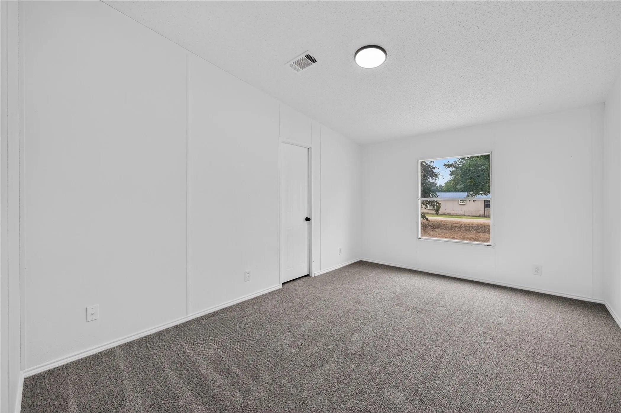 Mobile Home For Sale in Johnson County , 3713 Shady Lane, Joshua, Texas 76058, 3 Bedroom, 2 Bathroom, Garage spaces, 1,800 Sqft, built in 2006, mls#21372681, Real Estate Agent in Joshua, Homes For Sale in Johnson county, Homes For Sale in Joshua, Realtor in Joshua Texas, Real Estate Brokerage Independent Realty Texas, Luminita Cordes Realtor