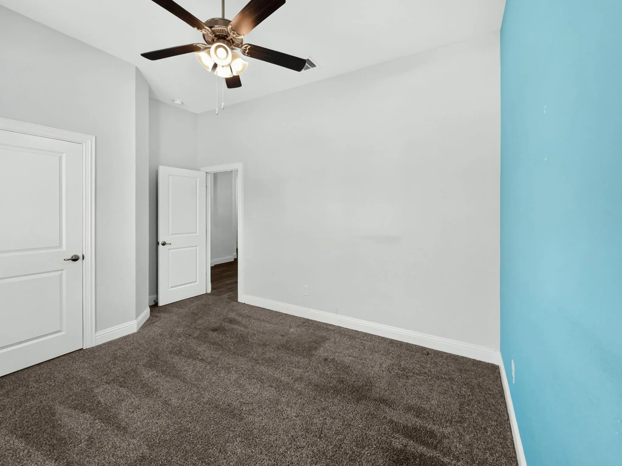 Single Family Residence For Sale in Denton County , 6204 Cheshire Street, Celina, Texas 76227, 4 Bedroom, 2 Bathroom, 2 Garage spaces, 2,033 Sqft, built in 2020, mls#21367402, Real Estate Agent in Celina, Homes For Sale in Denton county, Homes For Sale in Celina, Realtor in Celina Texas, Real Estate Brokerage Independent Realty Texas, Luminita Cordes Realtor