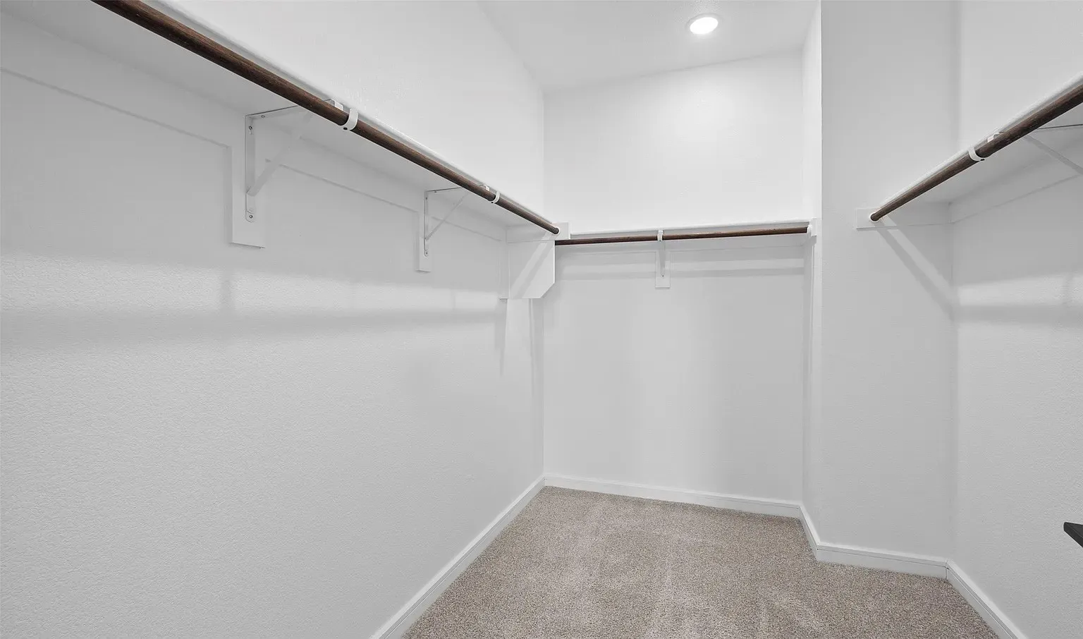 Single Family Residence For Rent in Grayson County , 549 Ridgewood Drive, Van Alstyne, Texas 75495, 4 Bedroom, 3 Bathroom, 2 Garage spaces, 2,306 Sqft, built in 2024, mls#21374475, Real Estate Agent in Van Alstyne, Homes For Rent in Grayson county, Homes For Rent in Van Alstyne, Realtor in Van Alstyne Texas, Real Estate Brokerage Independent Realty Texas, Luminita Cordes Realtor