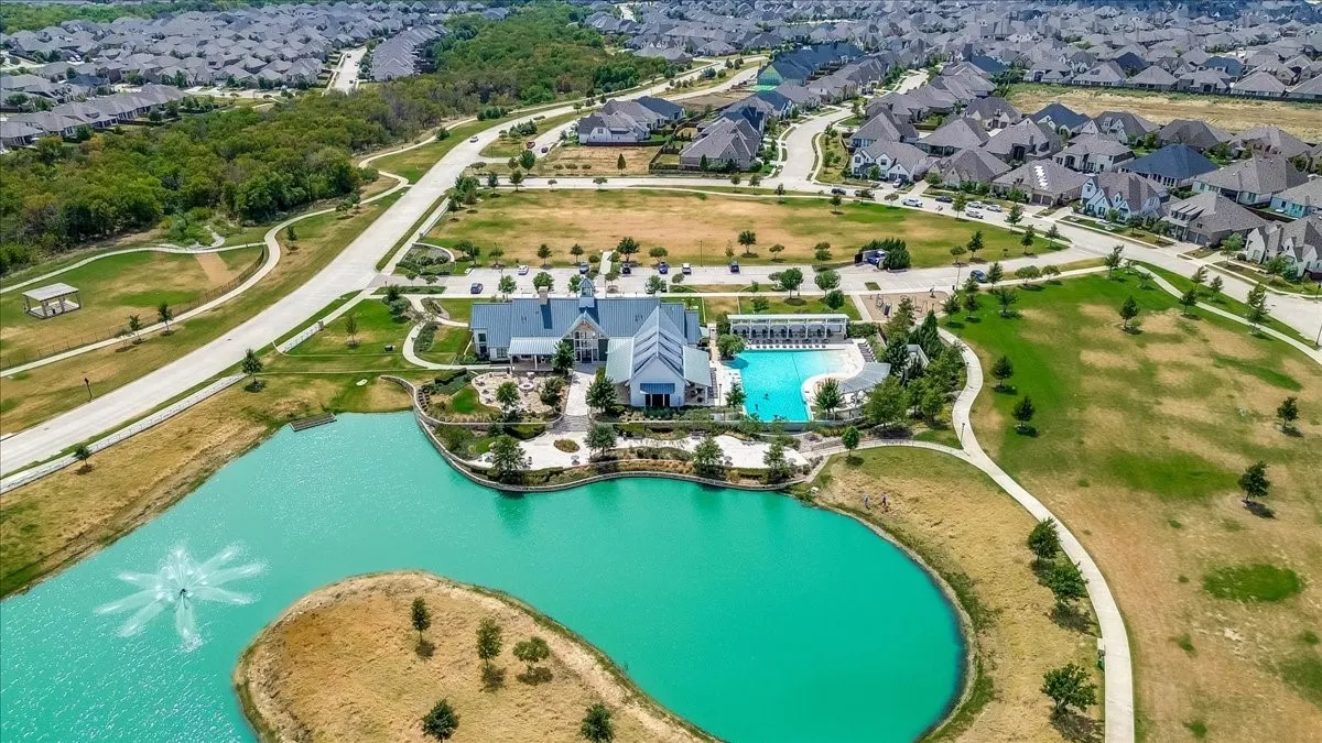 Single Family Residence For Sale in Denton County , 1521 Buttercup Avenue, Aubrey, Texas 76227, 4 Bedroom, 3 Bathroom, 2 Garage spaces, 3,201 Sqft, built in 2024, mls#21373275, Real Estate Agent in Aubrey, Homes For Sale in Denton county, Homes For Sale in Aubrey, Realtor in Aubrey Texas, Real Estate Brokerage Independent Realty Texas, Luminita Cordes Realtor