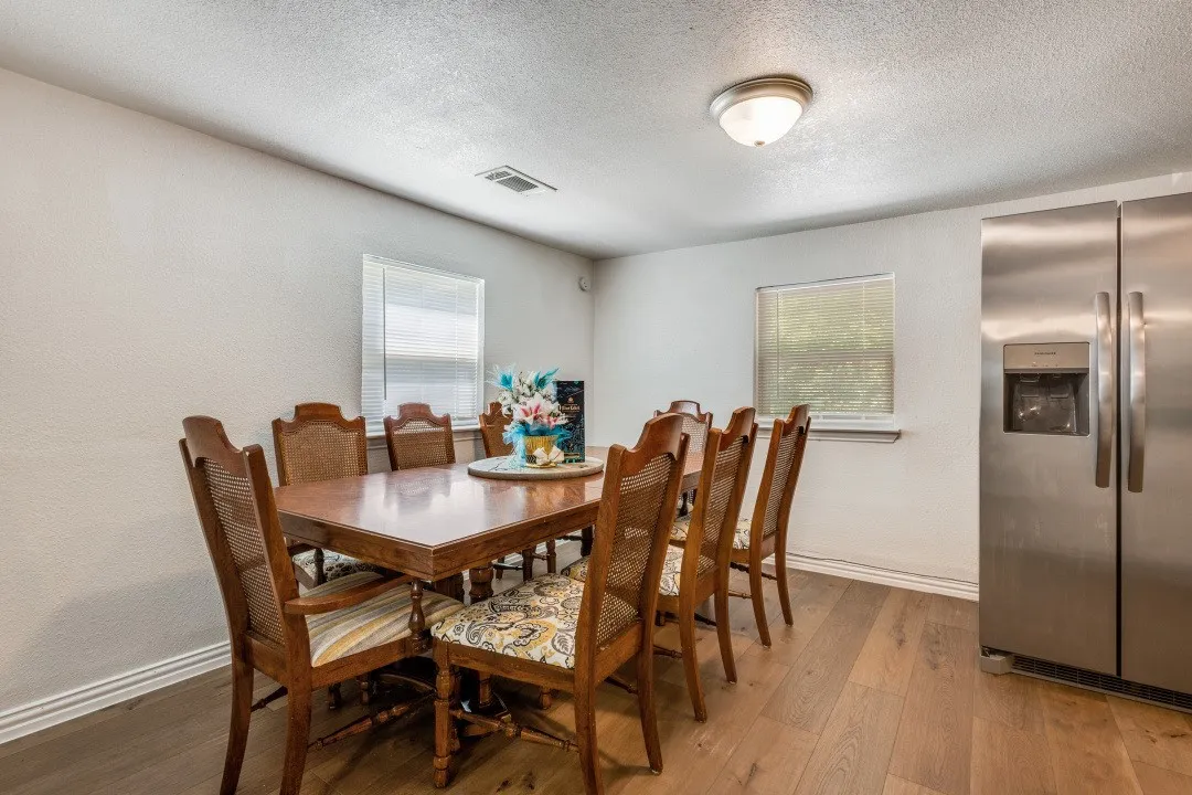 Single Family Residence For Sale in Grayson County , 1205 W Birge Street, Sherman, Texas 75092, 2 Bedroom, 1 Bathroom, Garage spaces, 991 Sqft, built in 1940, mls#21374481, Real Estate Agent in Sherman, Homes For Sale in Grayson county, Homes For Sale in Sherman, Realtor in Sherman Texas, Real Estate Brokerage Independent Realty Texas, Luminita Cordes Realtor