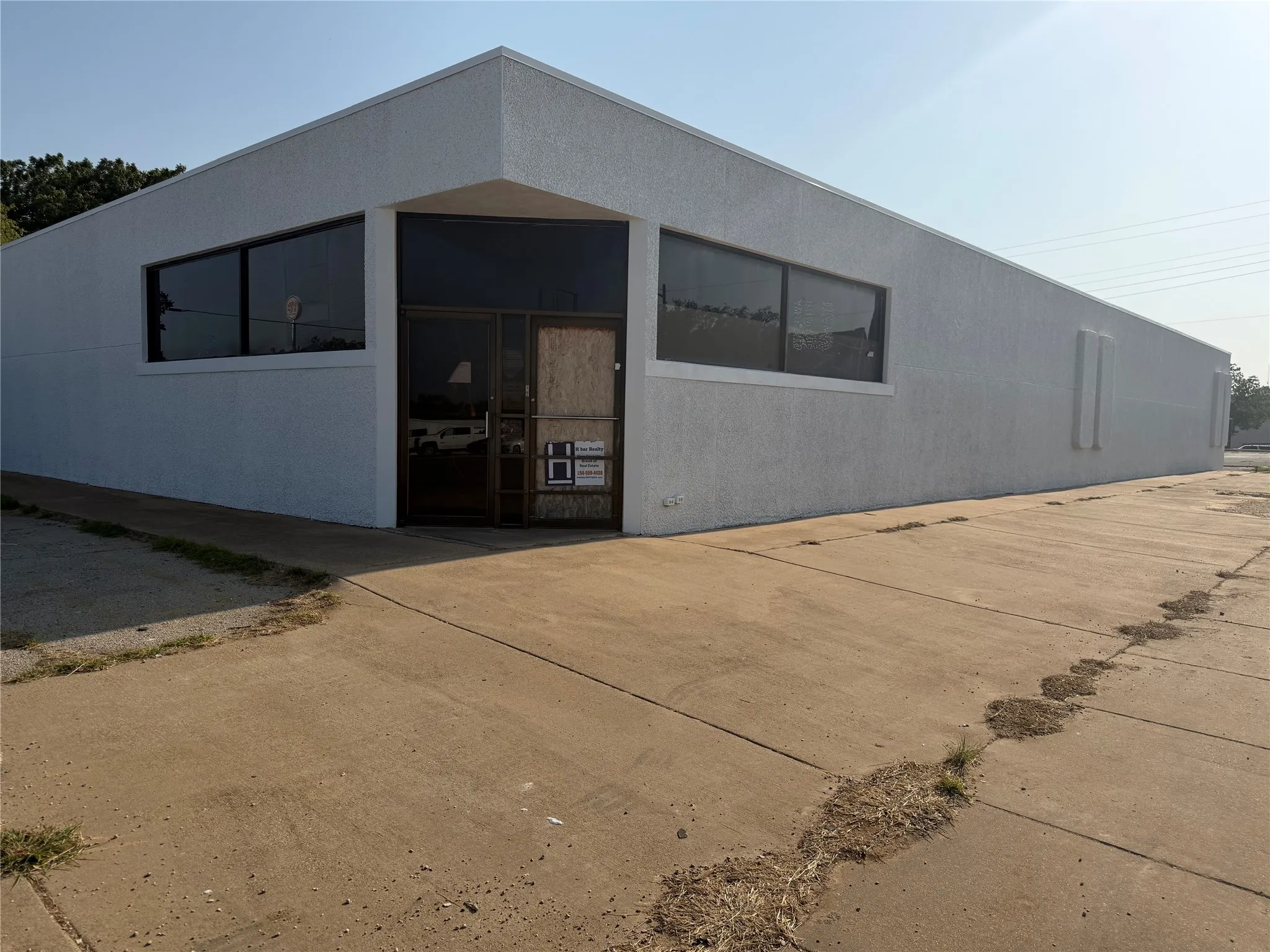 Retail For Rent in Stephens County , 500 W Walker Street, Breckenridge, Texas 76424, 0, 0, Garage spaces, 0 Sqft, built in 1974, mls#21344931, Real Estate Agent in Breckenridge, Homes For Rent in Stephens county, Homes For Rent in Breckenridge, Realtor in Breckenridge Texas, Real Estate Brokerage Independent Realty Texas, Luminita Cordes Realtor