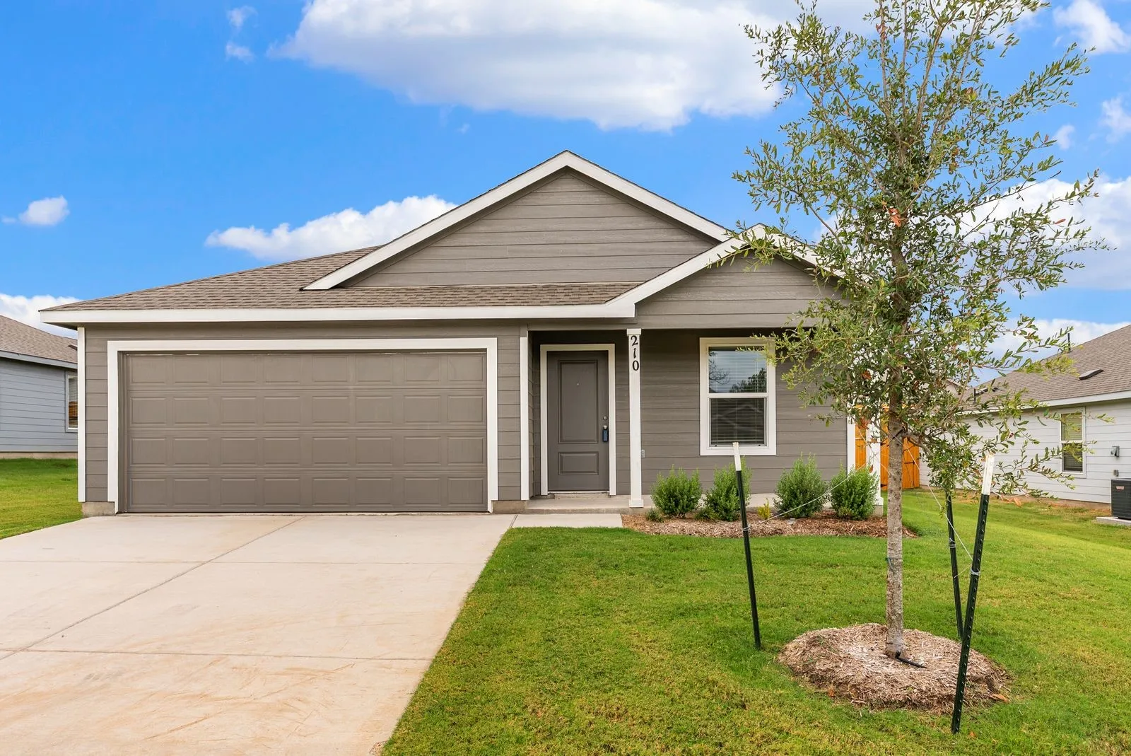 Single Family Residence For Rent in Grayson County , 210 Hidden Meadows Drive, Sherman, Texas 75092, 3 Bedroom, 2 Bathroom, 2 Garage spaces, 1,707 Sqft, built in 2025, mls#21374488, Real Estate Agent in Sherman, Homes For Rent in Grayson county, Homes For Rent in Sherman, Realtor in Sherman Texas, Real Estate Brokerage Independent Realty Texas, Luminita Cordes Realtor