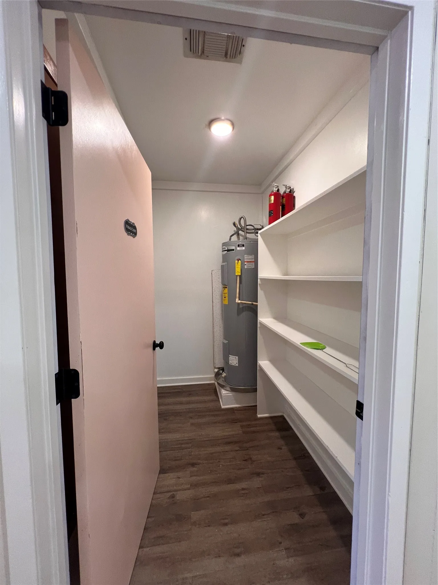 Office For Rent in Taylor County , 426 Graham Street, Tuscola, Texas 79562, 0, 0, Garage spaces, 0 Sqft, built in 1960, mls#21374396, Real Estate Agent in Tuscola, Homes For Rent in Taylor county, Homes For Rent in Tuscola, Realtor in Tuscola Texas, Real Estate Brokerage Independent Realty Texas, Luminita Cordes Realtor