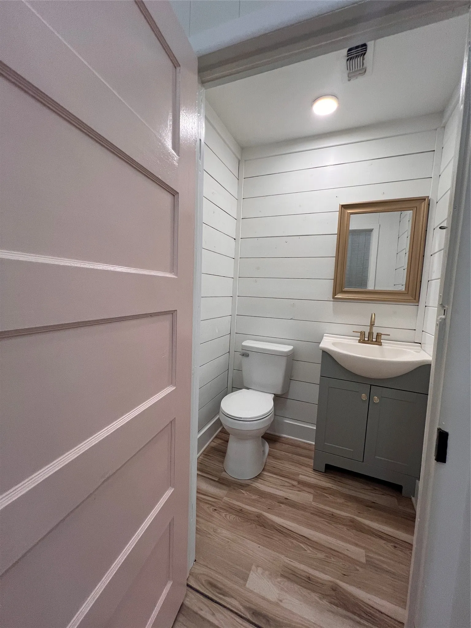 Office For Rent in Taylor County , 426 Graham Street, Tuscola, Texas 79562, 0, 0, Garage spaces, 0 Sqft, built in 1960, mls#21374396, Real Estate Agent in Tuscola, Homes For Rent in Taylor county, Homes For Rent in Tuscola, Realtor in Tuscola Texas, Real Estate Brokerage Independent Realty Texas, Luminita Cordes Realtor