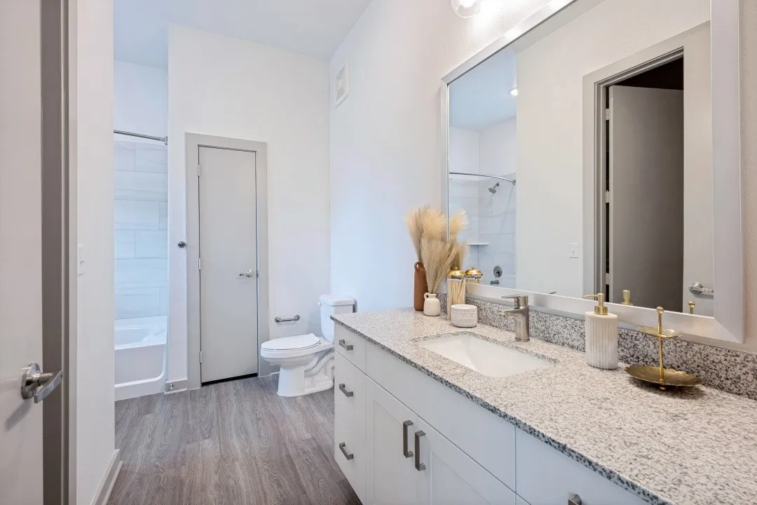 Townhouse For Rent in Tarrant County , 5885 Calmont Avenue 8107, Fort Worth, Texas 76107, 2 Bedroom, 3 Bathroom, 2 Garage spaces, 1,780 Sqft, built in 2024, mls#21374489, Real Estate Agent in Fort Worth, Homes For Rent in Tarrant county, Homes For Rent in Fort Worth, Realtor in Fort Worth Texas, Real Estate Brokerage Independent Realty Texas, Luminita Cordes Realtor