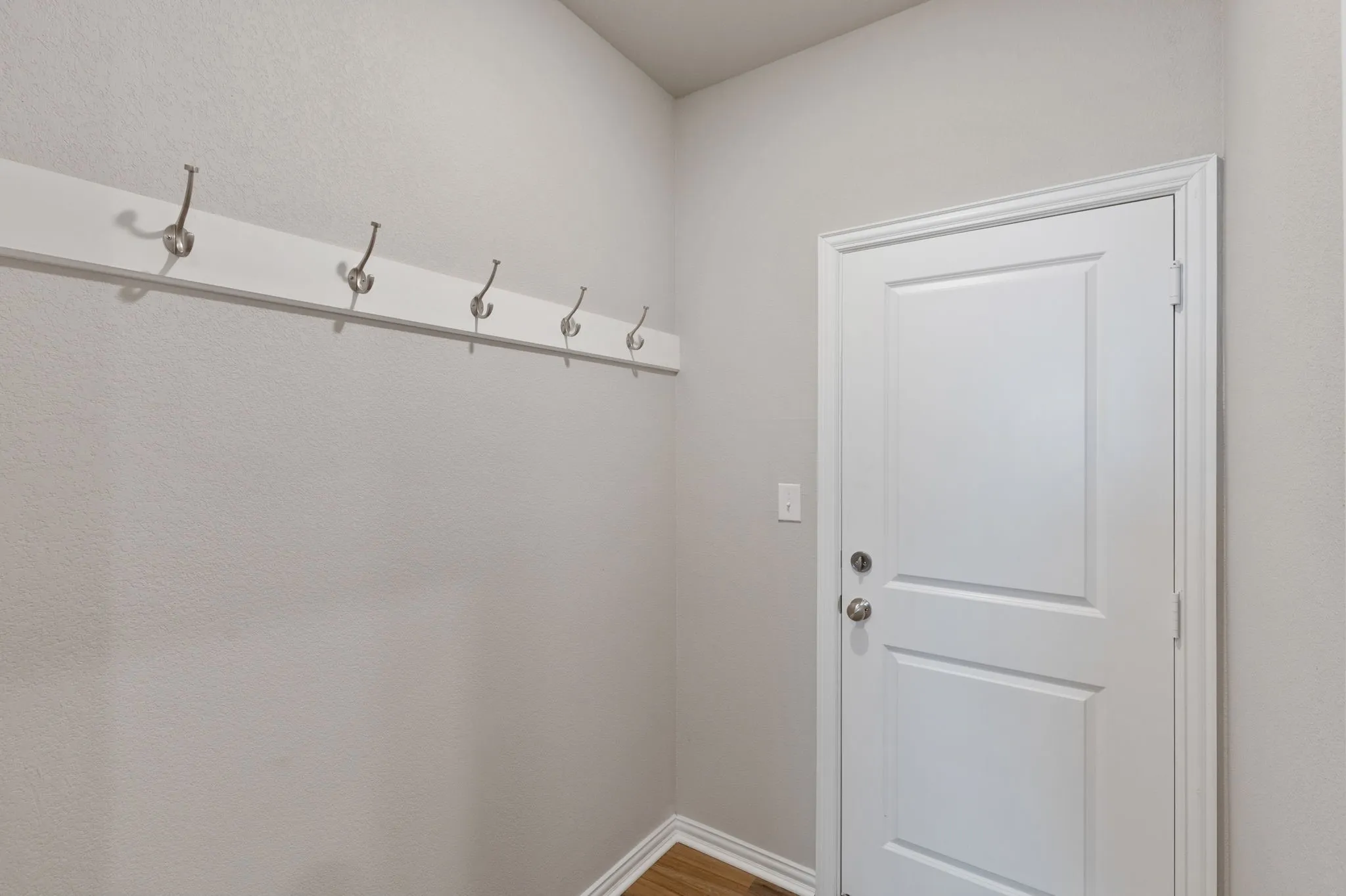 Single Family Residence For Rent in Parker County , 712 Taliaferro, Springtown, Texas 76082, 3 Bedroom, 3 Bathroom, 2 Garage spaces, 1,837 Sqft, built in 2022, mls#21374491, Real Estate Agent in Springtown, Homes For Rent in Parker county, Homes For Rent in Springtown, Realtor in Springtown Texas, Real Estate Brokerage Independent Realty Texas, Luminita Cordes Realtor