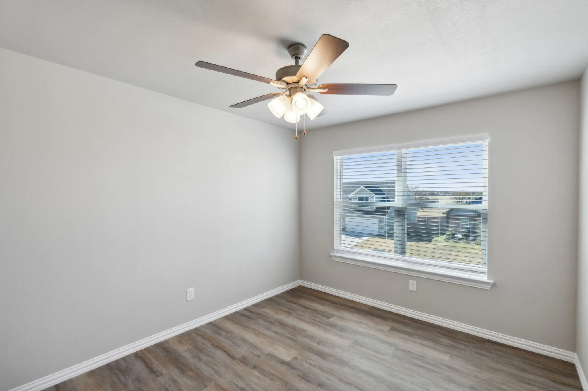 Single Family Residence For Rent in Parker County , 712 Taliaferro, Springtown, Texas 76082, 3 Bedroom, 3 Bathroom, 2 Garage spaces, 1,837 Sqft, built in 2022, mls#21374491, Real Estate Agent in Springtown, Homes For Rent in Parker county, Homes For Rent in Springtown, Realtor in Springtown Texas, Real Estate Brokerage Independent Realty Texas, Luminita Cordes Realtor