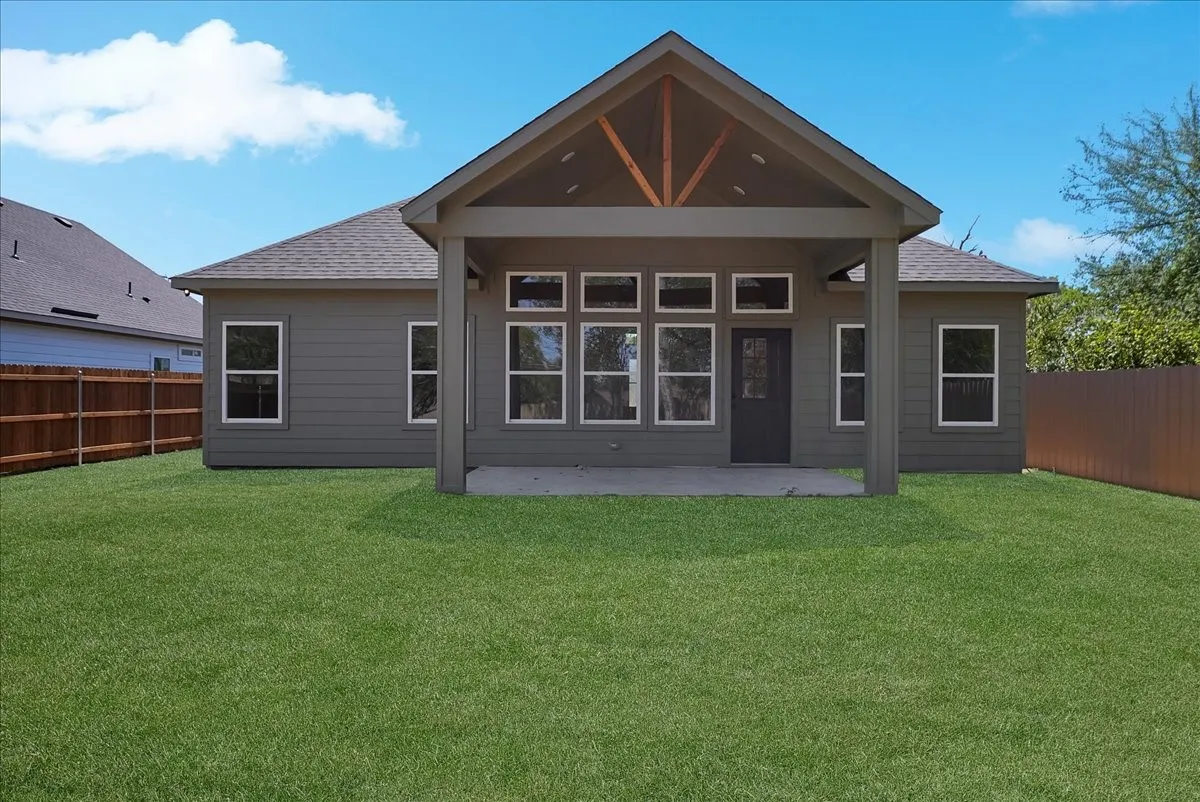 Single Family Residence For Sale in Tarrant County , 5621 Oak Grove Road N, Fort Worth, Texas 76134, 4 Bedroom, 2 Bathroom, 2 Garage spaces, 1,798 Sqft, built in 2026, mls#21374492, Real Estate Agent in Fort Worth, Homes For Sale in Tarrant county, Homes For Sale in Fort Worth, Realtor in Fort Worth Texas, Real Estate Brokerage Independent Realty Texas, Luminita Cordes Realtor