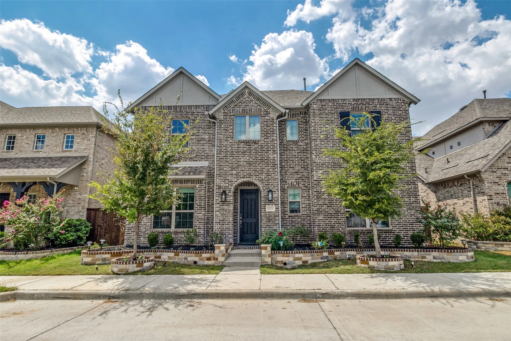 Single Family Residence For Sale in Dallas County , 12679 Royal Oaks Lane, Farmers Branch, Texas 75234, 5 Bedroom, 4 Bathroom, 2 Garage spaces, 3,879 Sqft, built in 2022, mls#21374340, Real Estate Agent in Farmers Branch, Homes For Sale in Dallas county, Homes For Sale in Farmers Branch, Realtor in Farmers Branch Texas, Real Estate Brokerage Independent Realty Texas, Luminita Cordes Realtor