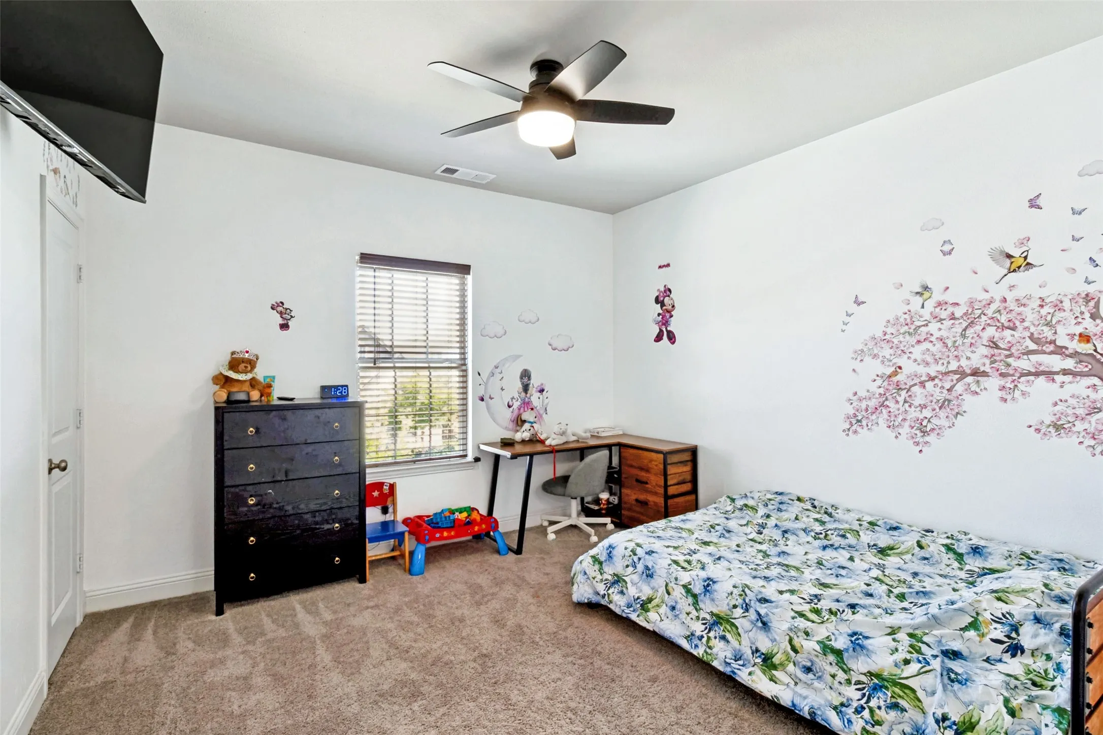 Single Family Residence For Sale in Dallas County , 12679 Royal Oaks Lane, Farmers Branch, Texas 75234, 5 Bedroom, 4 Bathroom, 2 Garage spaces, 3,879 Sqft, built in 2022, mls#21374340, Real Estate Agent in Farmers Branch, Homes For Sale in Dallas county, Homes For Sale in Farmers Branch, Realtor in Farmers Branch Texas, Real Estate Brokerage Independent Realty Texas, Luminita Cordes Realtor
