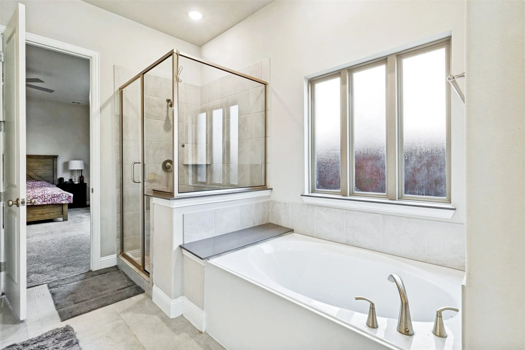 Single Family Residence For Sale in Dallas County , 12679 Royal Oaks Lane, Farmers Branch, Texas 75234, 5 Bedroom, 4 Bathroom, 2 Garage spaces, 3,879 Sqft, built in 2022, mls#21374340, Real Estate Agent in Farmers Branch, Homes For Sale in Dallas county, Homes For Sale in Farmers Branch, Realtor in Farmers Branch Texas, Real Estate Brokerage Independent Realty Texas, Luminita Cordes Realtor
