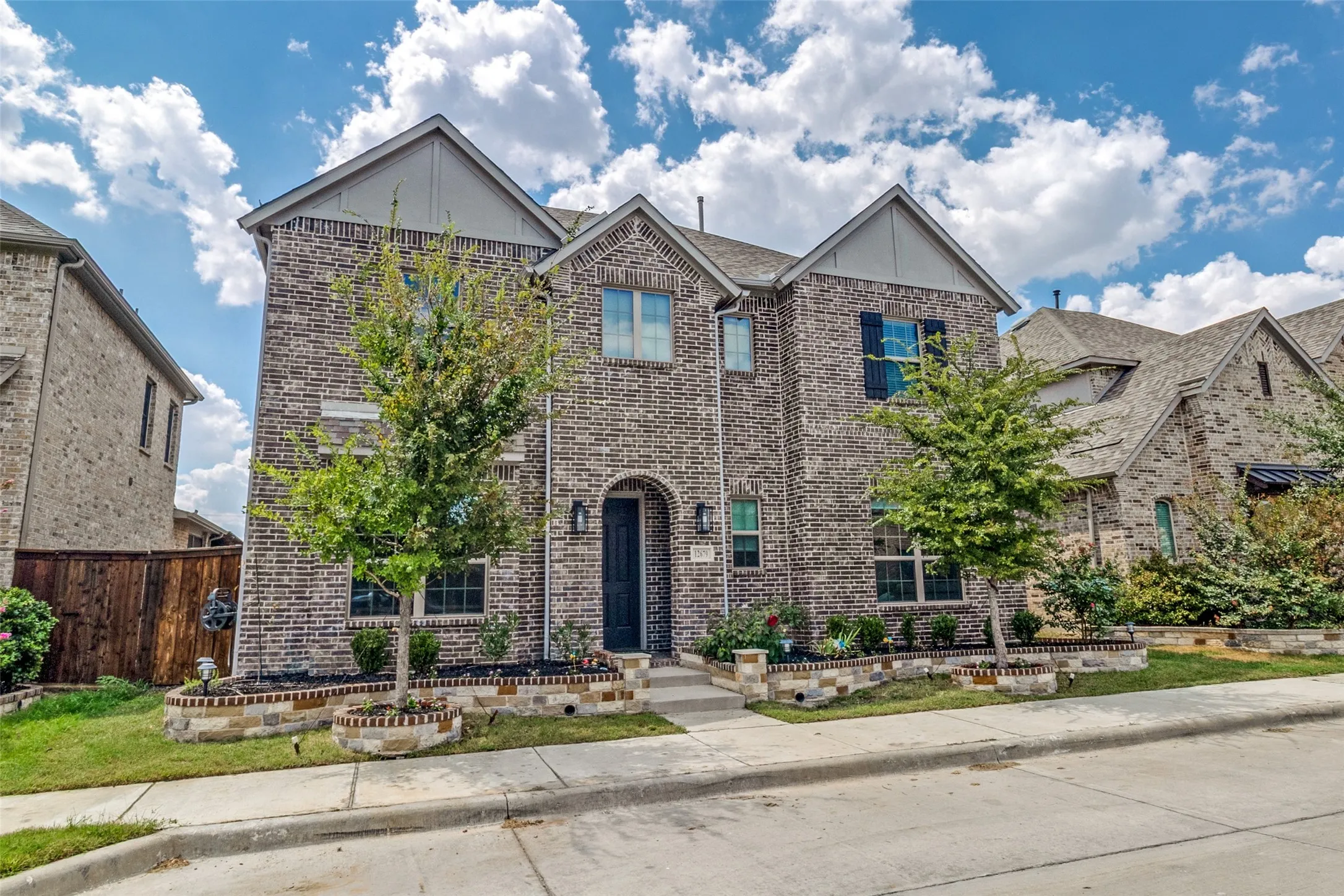 Single Family Residence For Sale in Dallas County , 12679 Royal Oaks Lane, Farmers Branch, Texas 75234, 5 Bedroom, 4 Bathroom, 2 Garage spaces, 3,879 Sqft, built in 2022, mls#21374340, Real Estate Agent in Farmers Branch, Homes For Sale in Dallas county, Homes For Sale in Farmers Branch, Realtor in Farmers Branch Texas, Real Estate Brokerage Independent Realty Texas, Luminita Cordes Realtor