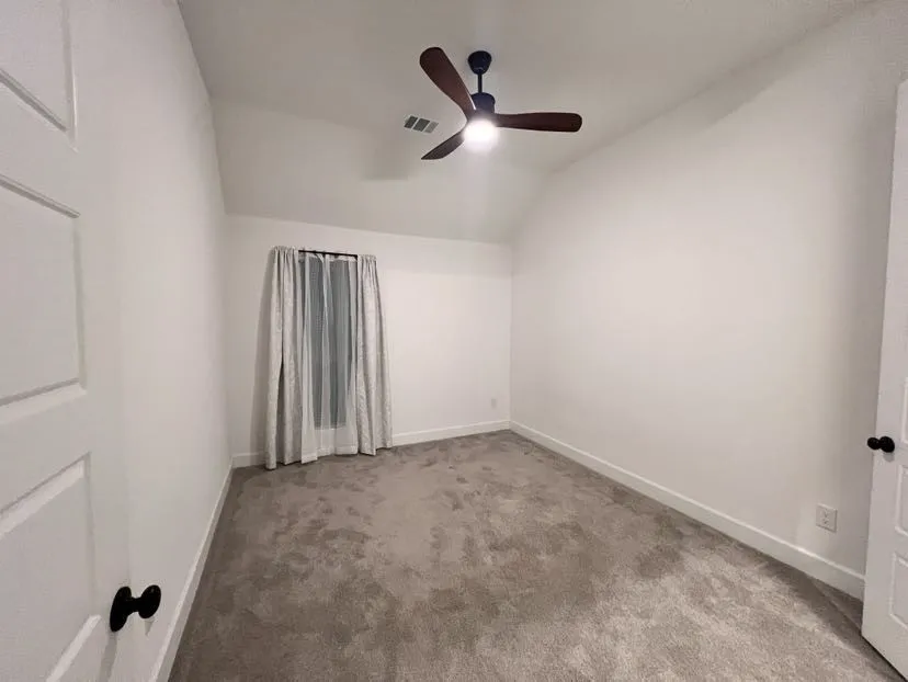 Single Family Residence For Rent in Collin County , 2524 Lafayette Drive, Celina, Texas 75009, 4 Bedroom, 3 Bathroom, 2 Garage spaces, 2,807 Sqft, built in 2024, mls#21374501, Real Estate Agent in Celina, Homes For Rent in Collin county, Homes For Rent in Celina, Realtor in Celina Texas, Real Estate Brokerage Independent Realty Texas, Luminita Cordes Realtor