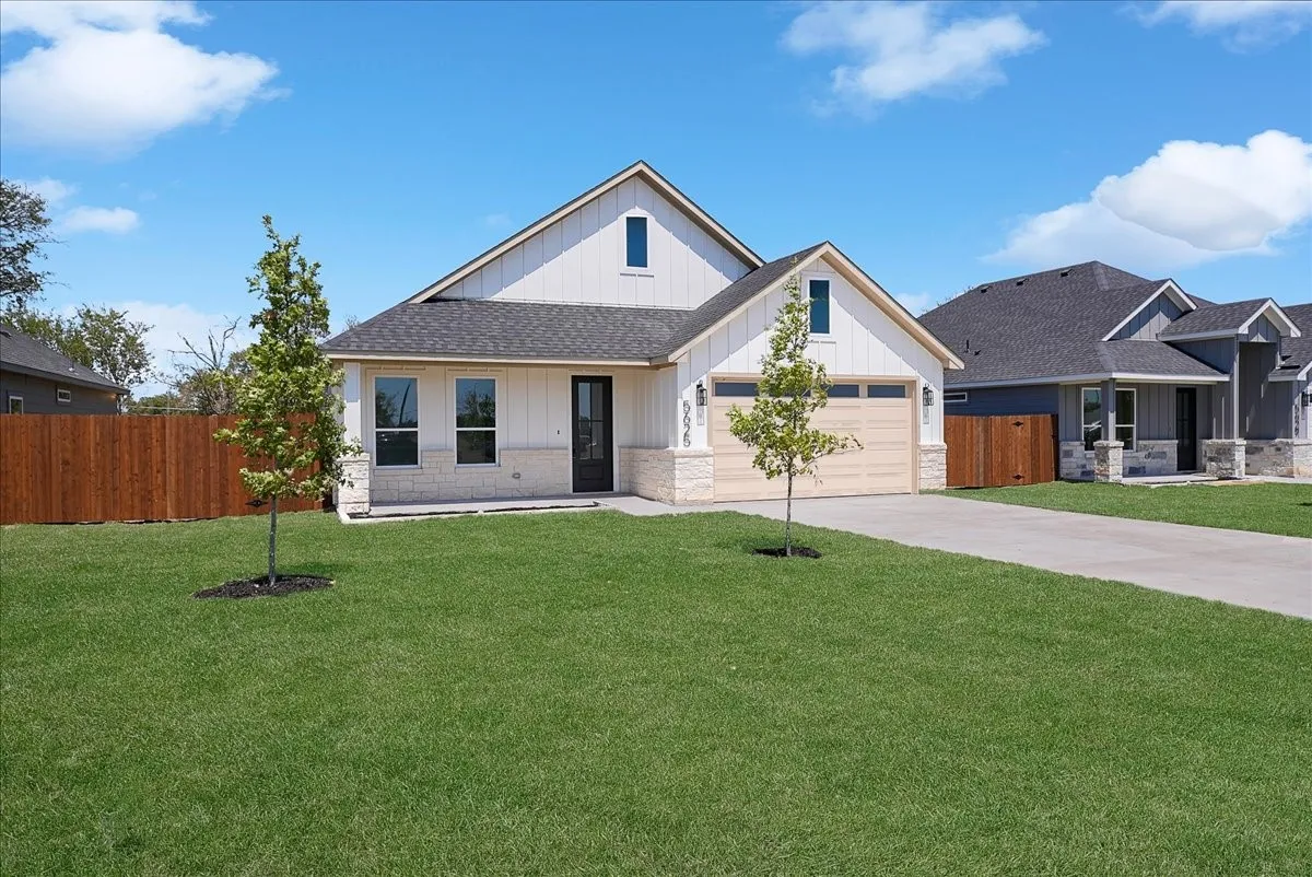 Single Family Residence For Sale in Tarrant County , 5625 Oak Grove Road N, Fort Worth, Texas 76134, 4 Bedroom, 2 Bathroom, 2 Garage spaces, 1,798 Sqft, built in 2026, mls#21374506, Real Estate Agent in Fort Worth, Homes For Sale in Tarrant county, Homes For Sale in Fort Worth, Realtor in Fort Worth Texas, Real Estate Brokerage Independent Realty Texas, Luminita Cordes Realtor
