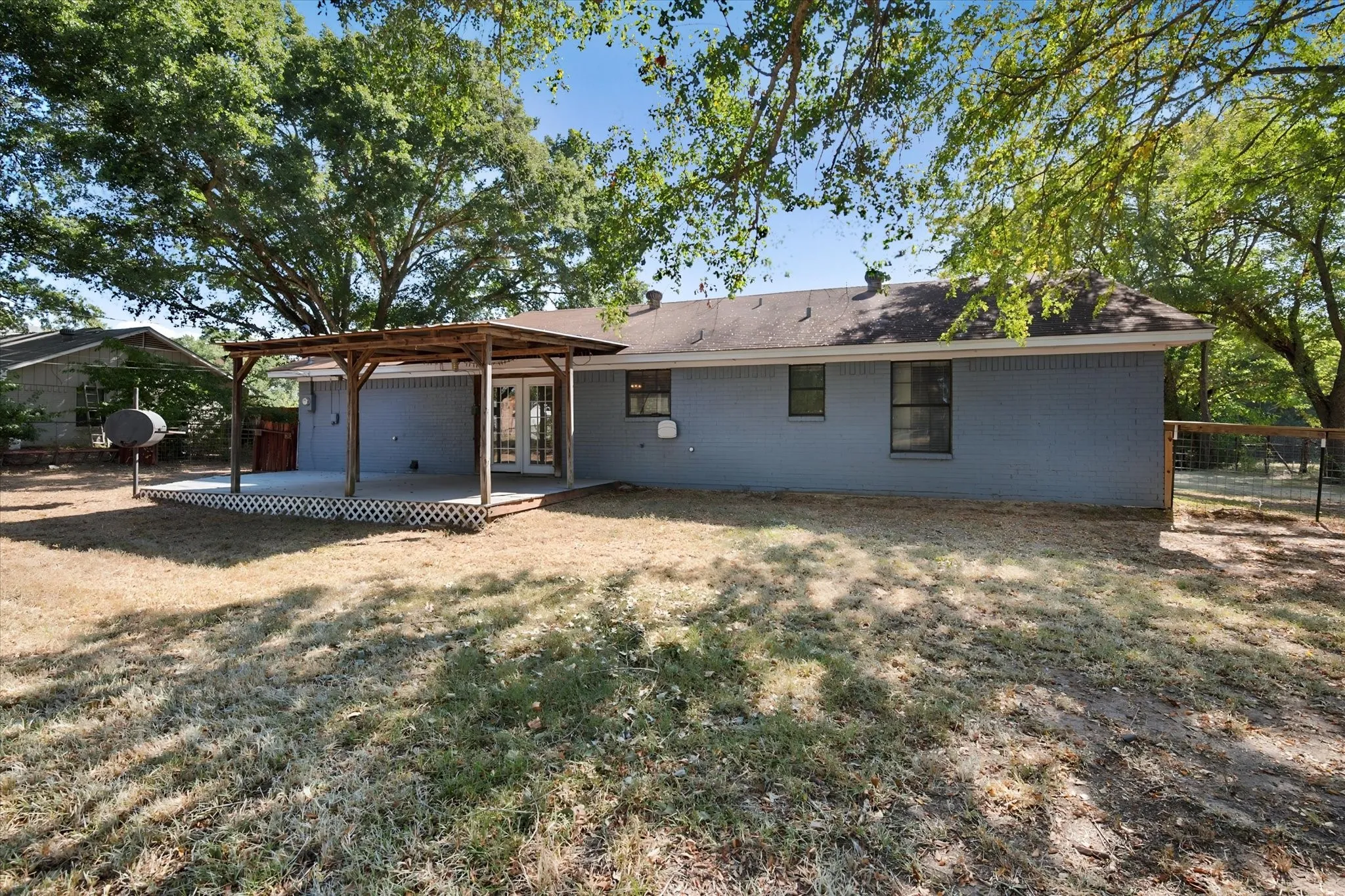 Single Family Residence For Sale in Freestone County , 825 Southwood, Fairfield, Texas 75840, 4 Bedroom, 2 Bathroom, Garage spaces, 1,400 Sqft, built in 1987, mls#21367193, Real Estate Agent in Fairfield, Homes For Sale in Freestone county, Homes For Sale in Fairfield, Realtor in Fairfield Texas, Real Estate Brokerage Independent Realty Texas, Luminita Cordes Realtor