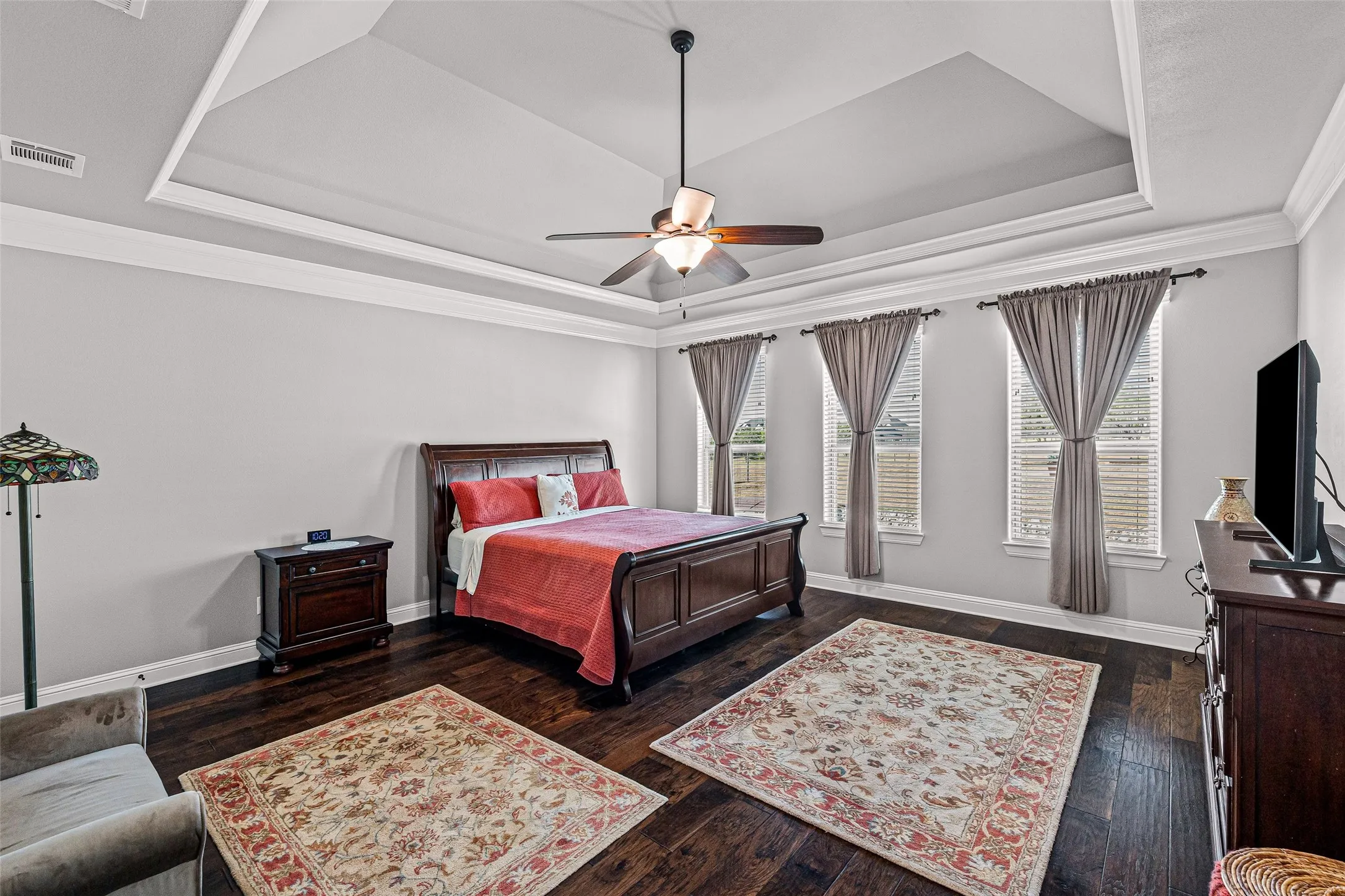 Single Family Residence For Sale in Hood County , 329 Kenyon Court, Granbury, Texas 76049, 5 Bedroom, 3 Bathroom, 3 Garage spaces, 3,070 Sqft, built in 2018, mls#21374515, Real Estate Agent in Granbury, Homes For Sale in Hood county, Homes For Sale in Granbury, Realtor in Granbury Texas, Real Estate Brokerage Independent Realty Texas, Luminita Cordes Realtor