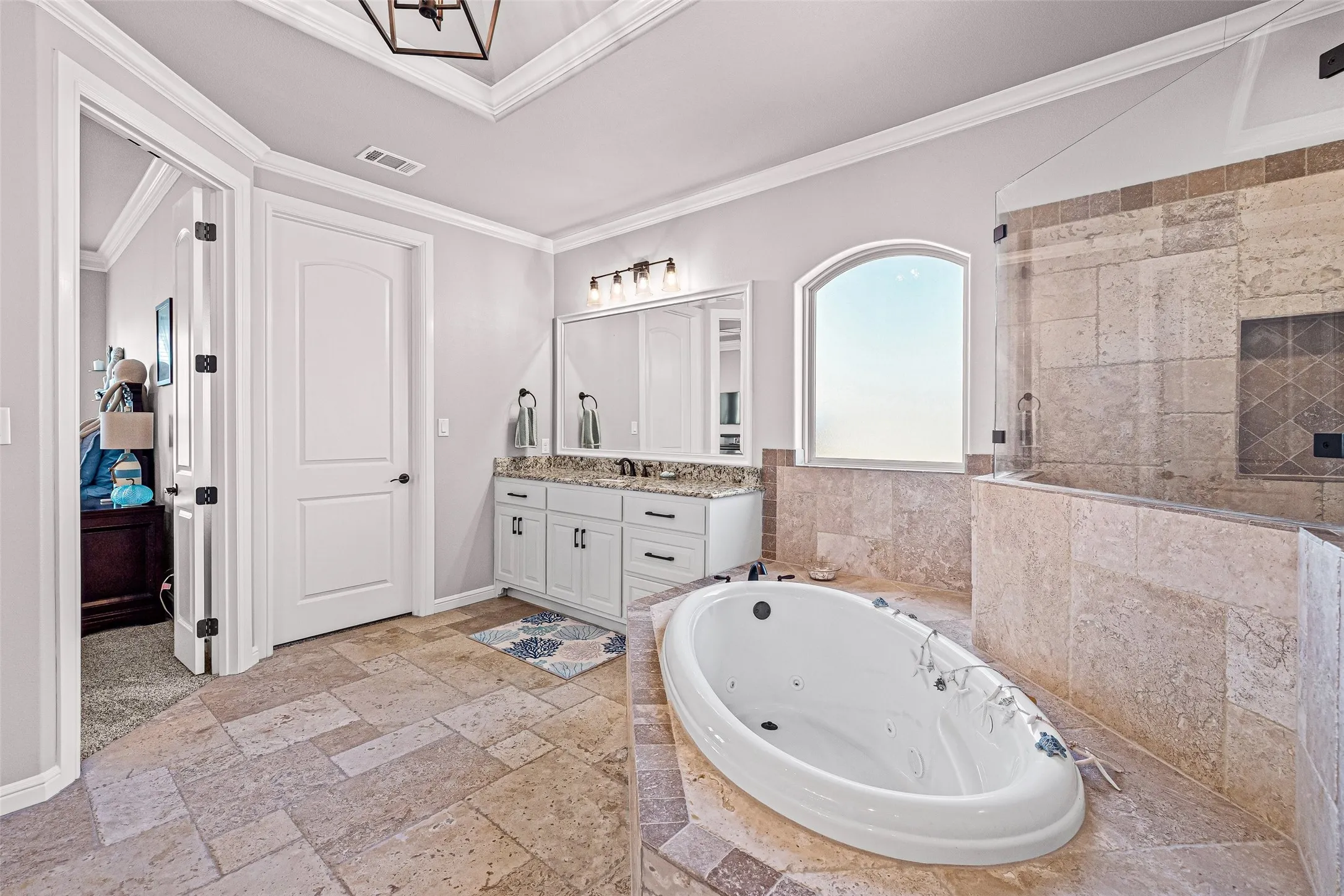 Single Family Residence For Sale in Hood County , 329 Kenyon Court, Granbury, Texas 76049, 5 Bedroom, 3 Bathroom, 3 Garage spaces, 3,070 Sqft, built in 2018, mls#21374515, Real Estate Agent in Granbury, Homes For Sale in Hood county, Homes For Sale in Granbury, Realtor in Granbury Texas, Real Estate Brokerage Independent Realty Texas, Luminita Cordes Realtor
