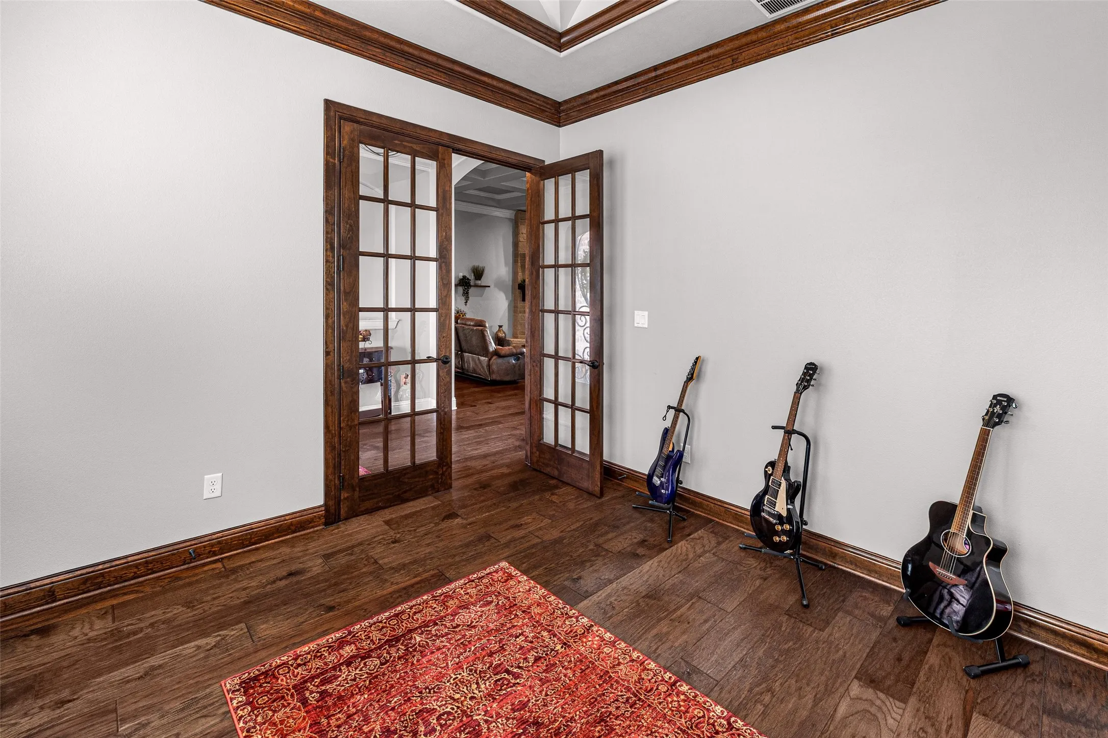 Single Family Residence For Sale in Hood County , 329 Kenyon Court, Granbury, Texas 76049, 5 Bedroom, 3 Bathroom, 3 Garage spaces, 3,070 Sqft, built in 2018, mls#21374515, Real Estate Agent in Granbury, Homes For Sale in Hood county, Homes For Sale in Granbury, Realtor in Granbury Texas, Real Estate Brokerage Independent Realty Texas, Luminita Cordes Realtor