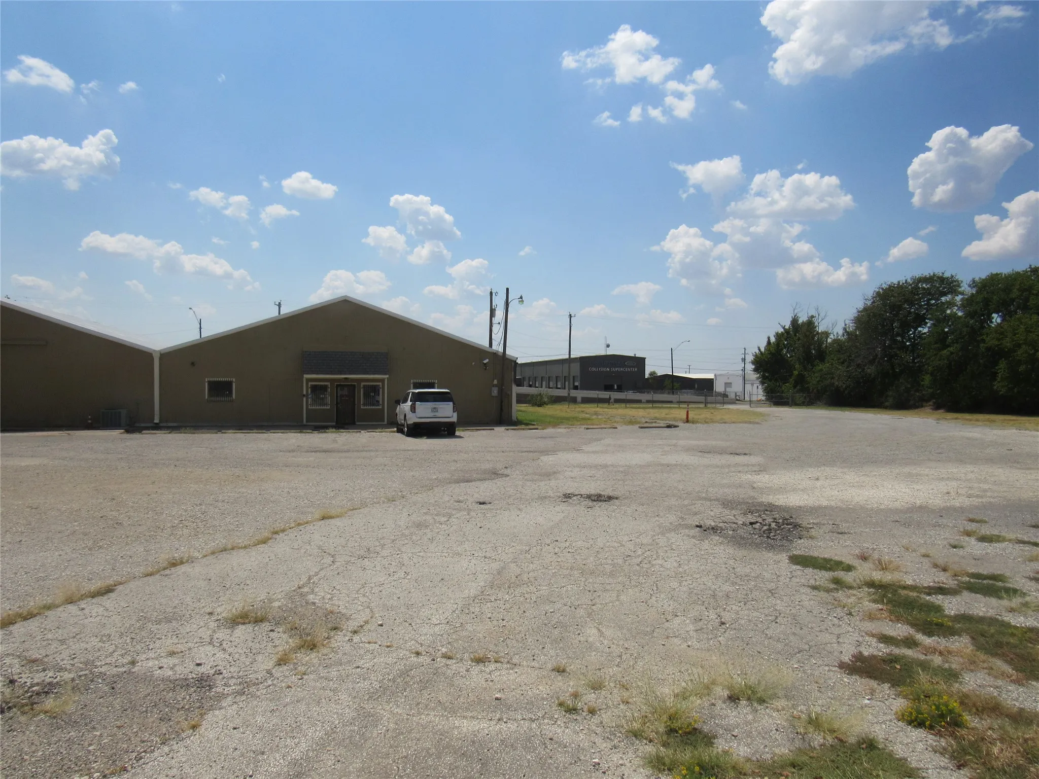 Warehouse For Rent in Grayson County , 1715 N Grand Avenue, Sherman, Texas 75090, 0, 0, Garage spaces, 0 Sqft, built in 1956, mls#21371832, Real Estate Agent in Sherman, Homes For Rent in Grayson county, Homes For Rent in Sherman, Realtor in Sherman Texas, Real Estate Brokerage Independent Realty Texas, Luminita Cordes Realtor