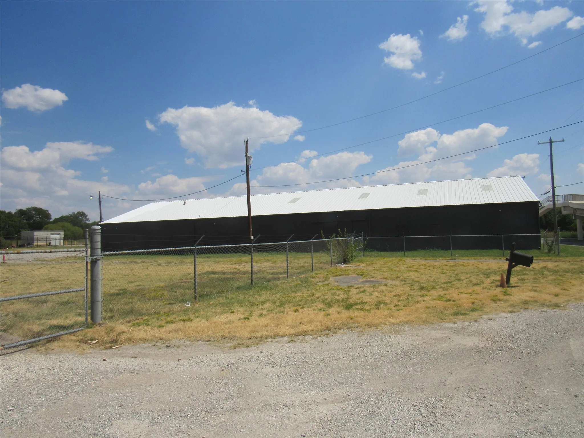 Warehouse For Rent in Grayson County , 1715 N Grand Avenue, Sherman, Texas 75090, 0, 0, Garage spaces, 0 Sqft, built in 1956, mls#21371832, Real Estate Agent in Sherman, Homes For Rent in Grayson county, Homes For Rent in Sherman, Realtor in Sherman Texas, Real Estate Brokerage Independent Realty Texas, Luminita Cordes Realtor