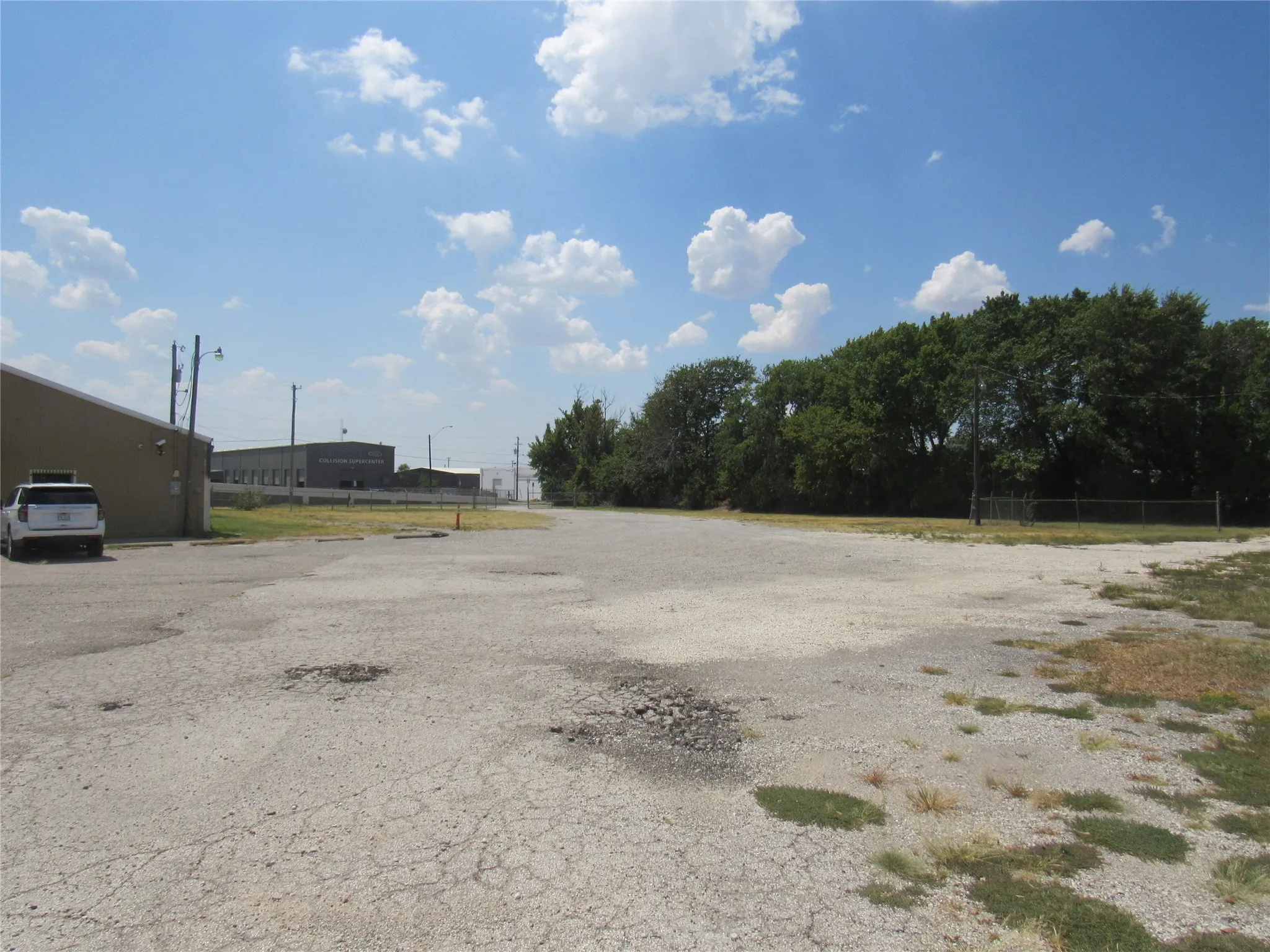 Warehouse For Rent in Grayson County , 1715 N Grand Avenue, Sherman, Texas 75090, 0, 0, Garage spaces, 0 Sqft, built in 1956, mls#21371832, Real Estate Agent in Sherman, Homes For Rent in Grayson county, Homes For Rent in Sherman, Realtor in Sherman Texas, Real Estate Brokerage Independent Realty Texas, Luminita Cordes Realtor