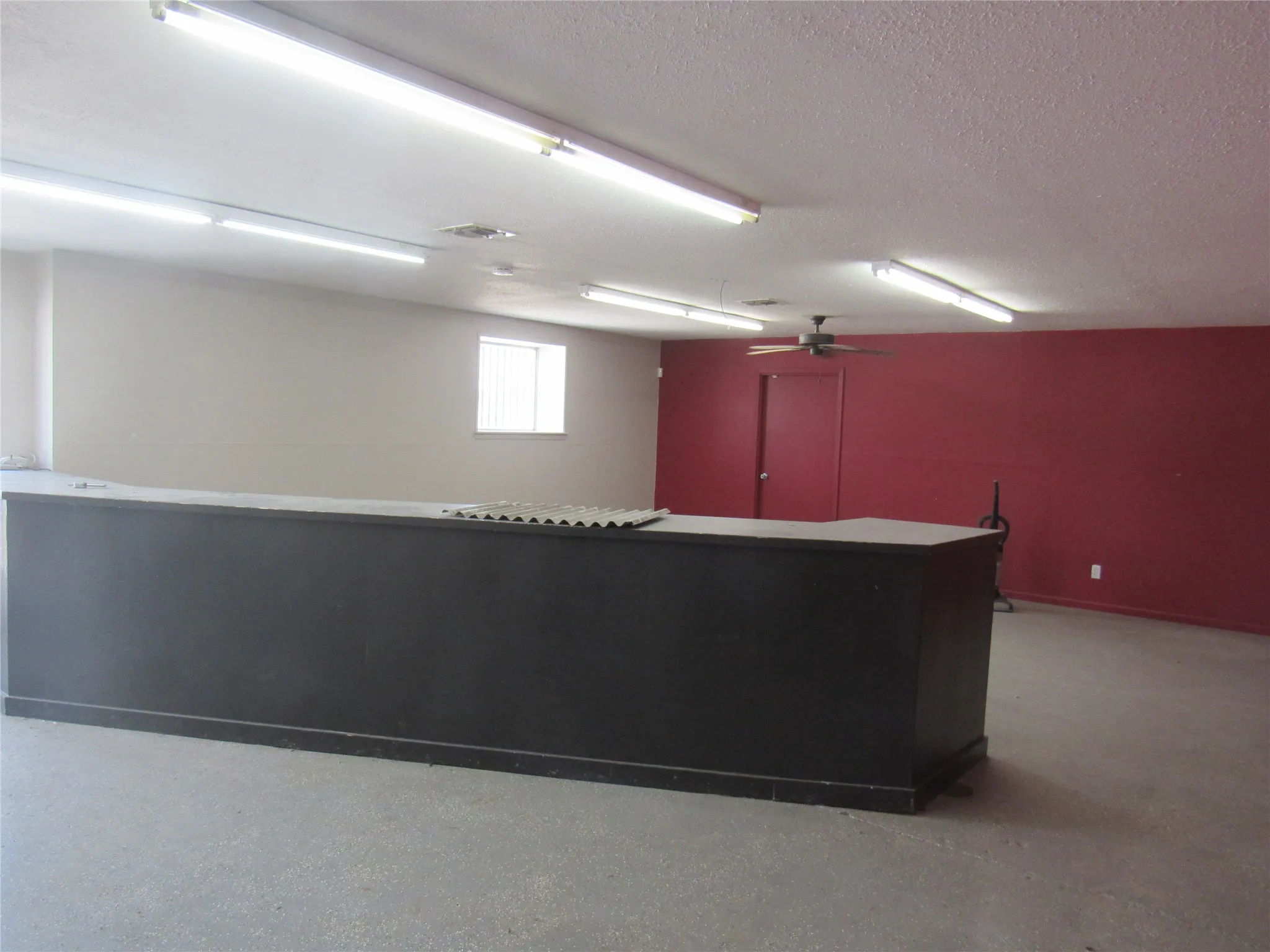 Warehouse For Rent in Grayson County , 1715 N Grand Avenue, Sherman, Texas 75090, 0, 0, Garage spaces, 0 Sqft, built in 1956, mls#21371832, Real Estate Agent in Sherman, Homes For Rent in Grayson county, Homes For Rent in Sherman, Realtor in Sherman Texas, Real Estate Brokerage Independent Realty Texas, Luminita Cordes Realtor