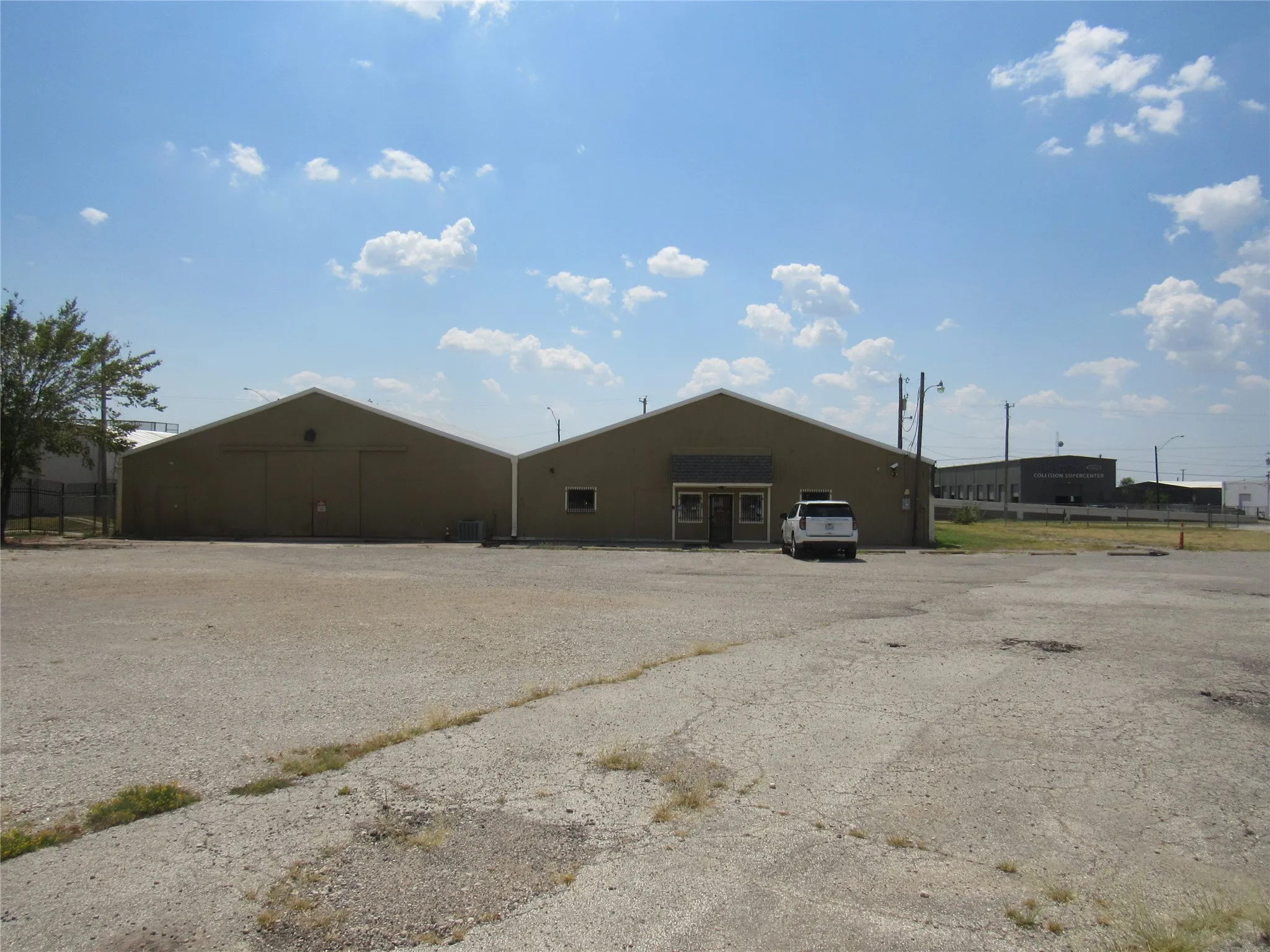 Warehouse For Rent in Grayson County , 1715 N Grand Avenue, Sherman, Texas 75090, 0, 0, Garage spaces, 0 Sqft, built in 1956, mls#21371832, Real Estate Agent in Sherman, Homes For Rent in Grayson county, Homes For Rent in Sherman, Realtor in Sherman Texas, Real Estate Brokerage Independent Realty Texas, Luminita Cordes Realtor