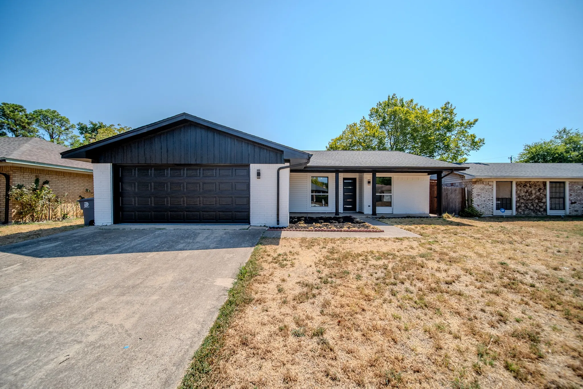 Single Family Residence For Sale in Dallas County , 238 Prairie Vista Drive, Dallas, Texas 75217, 3 Bedroom, 2 Bathroom, 2 Garage spaces, 1,440 Sqft, built in 1979, mls#21374523, Real Estate Agent in Dallas, Homes For Sale in Dallas county, Homes For Sale in Dallas, Realtor in Dallas Texas, Real Estate Brokerage Independent Realty Texas, Luminita Cordes Realtor