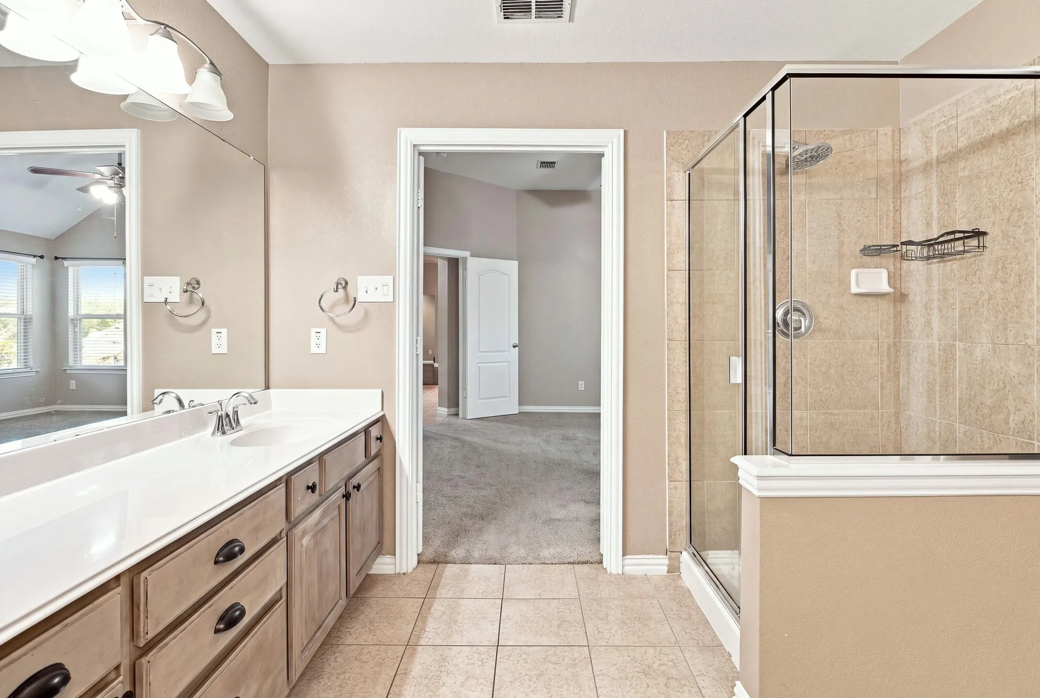 Single Family Residence For Rent in Tarrant County , 1105 Sunland Court, Mansfield, Texas 76063, 4 Bedroom, 2 Bathroom, 2 Garage spaces, 2,384 Sqft, built in 2009, mls#21374553, Real Estate Agent in Mansfield, Homes For Rent in Tarrant county, Homes For Rent in Mansfield, Realtor in Mansfield Texas, Real Estate Brokerage Independent Realty Texas, Luminita Cordes Realtor