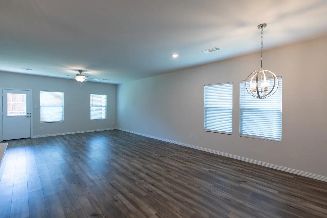 Single Family Residence For Rent in Collin County , 1604 Mineral Point Place, Melissa, Texas 75454, 4 Bedroom, 3 Bathroom, 2 Garage spaces, 2,973 Sqft, built in 2022, mls#21373884, Real Estate Agent in Melissa, Homes For Rent in Collin county, Homes For Rent in Melissa, Realtor in Melissa Texas, Real Estate Brokerage Independent Realty Texas, Luminita Cordes Realtor
