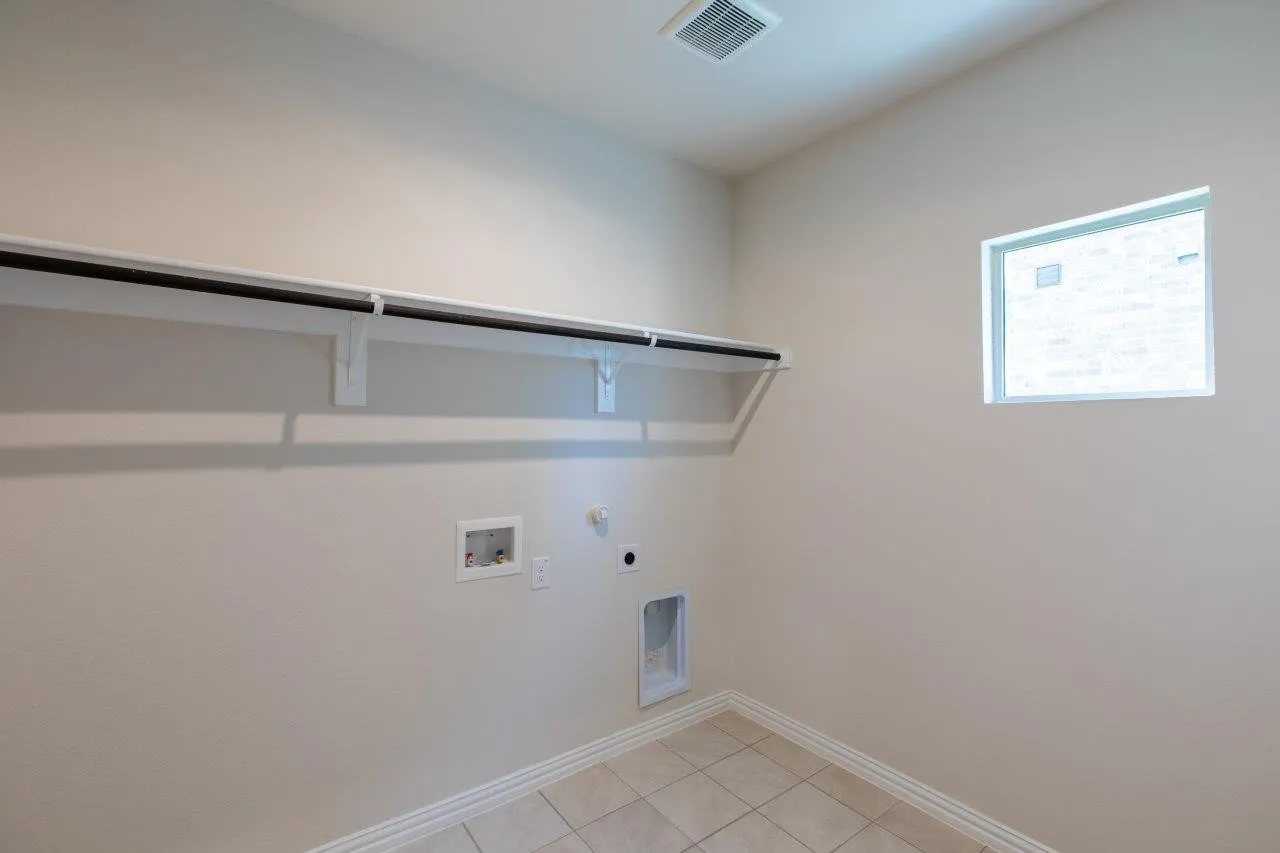 Single Family Residence For Rent in Collin County , 1604 Mineral Point Place, Melissa, Texas 75454, 4 Bedroom, 3 Bathroom, 2 Garage spaces, 2,973 Sqft, built in 2022, mls#21373884, Real Estate Agent in Melissa, Homes For Rent in Collin county, Homes For Rent in Melissa, Realtor in Melissa Texas, Real Estate Brokerage Independent Realty Texas, Luminita Cordes Realtor