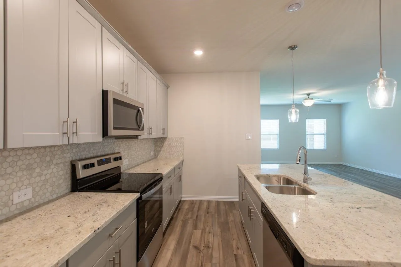 Single Family Residence For Rent in Collin County , 1604 Mineral Point Place, Melissa, Texas 75454, 4 Bedroom, 3 Bathroom, 2 Garage spaces, 2,973 Sqft, built in 2022, mls#21373884, Real Estate Agent in Melissa, Homes For Rent in Collin county, Homes For Rent in Melissa, Realtor in Melissa Texas, Real Estate Brokerage Independent Realty Texas, Luminita Cordes Realtor