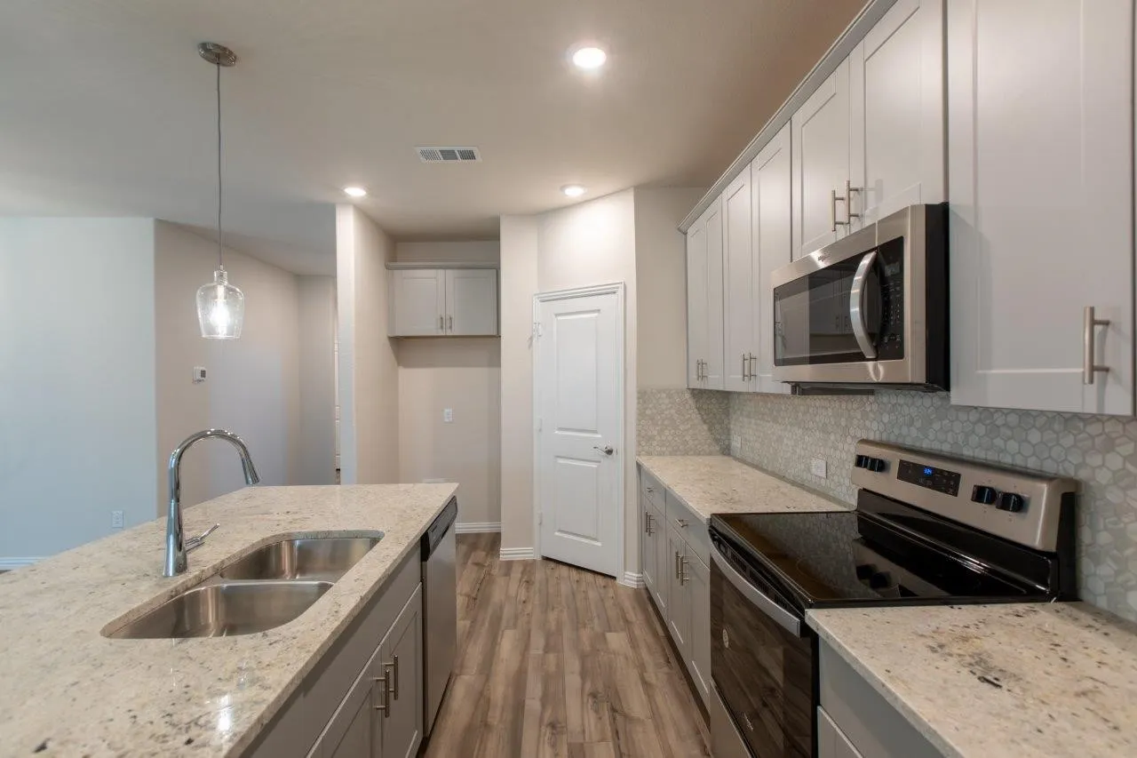 Single Family Residence For Rent in Collin County , 1604 Mineral Point Place, Melissa, Texas 75454, 4 Bedroom, 3 Bathroom, 2 Garage spaces, 2,973 Sqft, built in 2022, mls#21373884, Real Estate Agent in Melissa, Homes For Rent in Collin county, Homes For Rent in Melissa, Realtor in Melissa Texas, Real Estate Brokerage Independent Realty Texas, Luminita Cordes Realtor