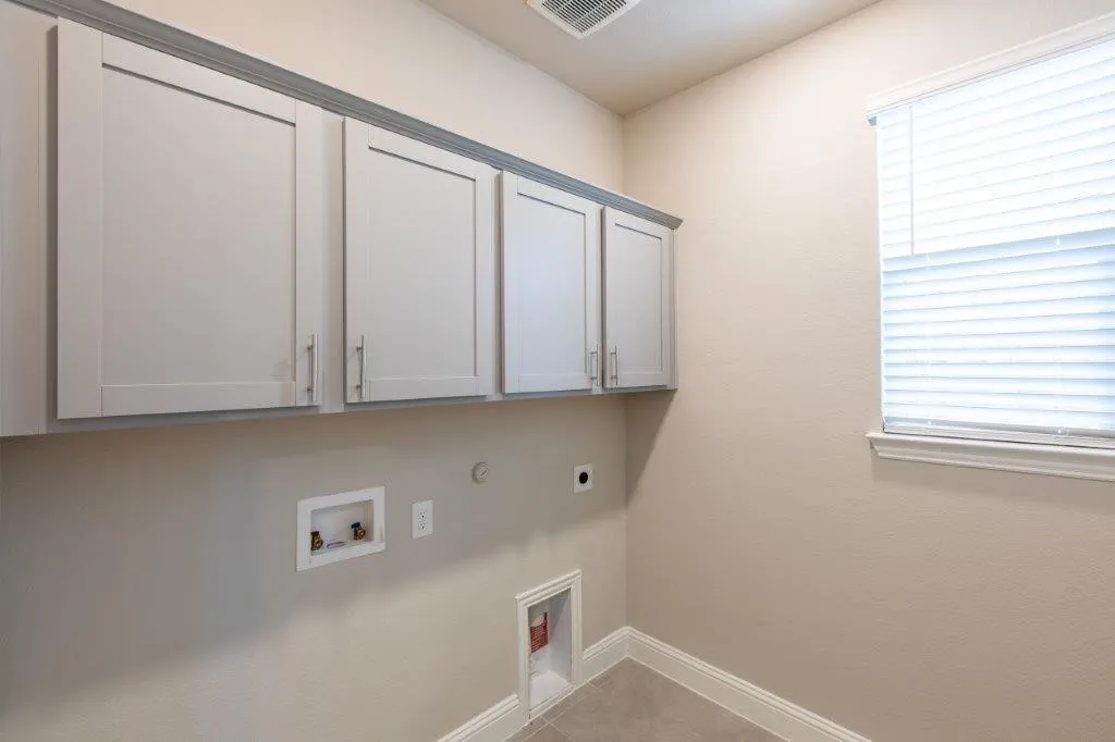 Single Family Residence For Rent in Collin County , 3125 Swather Drive, Mc Kinney, Texas 75071, 5 Bedroom, 4 Bathroom, 2 Garage spaces, 3,274 Sqft, built in 2022, mls#21374560, Real Estate Agent in Mc Kinney, Homes For Rent in Collin county, Homes For Rent in Mc Kinney, Realtor in Mc Kinney Texas, Real Estate Brokerage Independent Realty Texas, Luminita Cordes Realtor